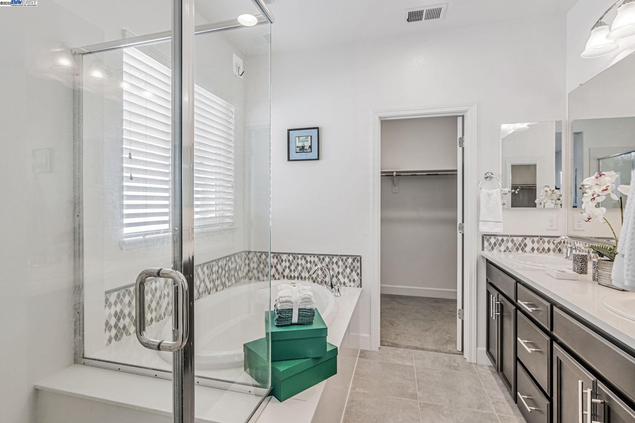 Detail Gallery Image 14 of 20 For 705 Cannery Pl, San Jose,  CA 95112 - 3 Beds | 3/1 Baths