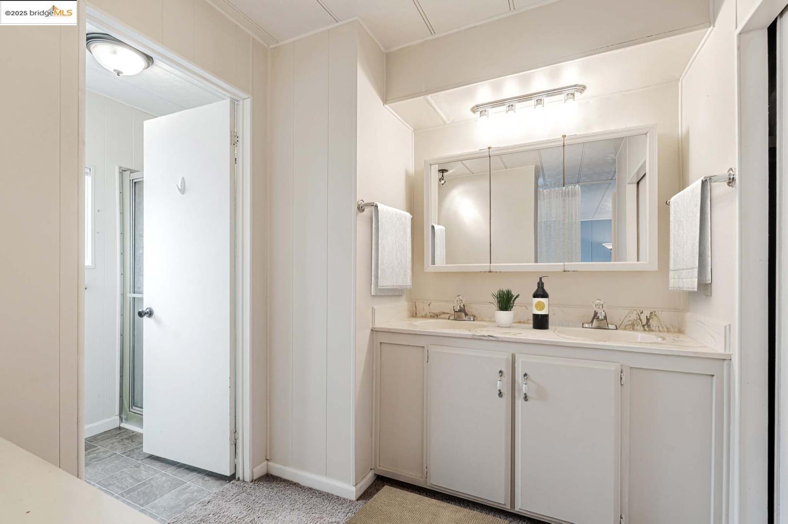 Detail Gallery Image 7 of 8 For 8200 Jantzen Rd #165,  Modesto,  CA 95357 - 3 Beds | 2 Baths