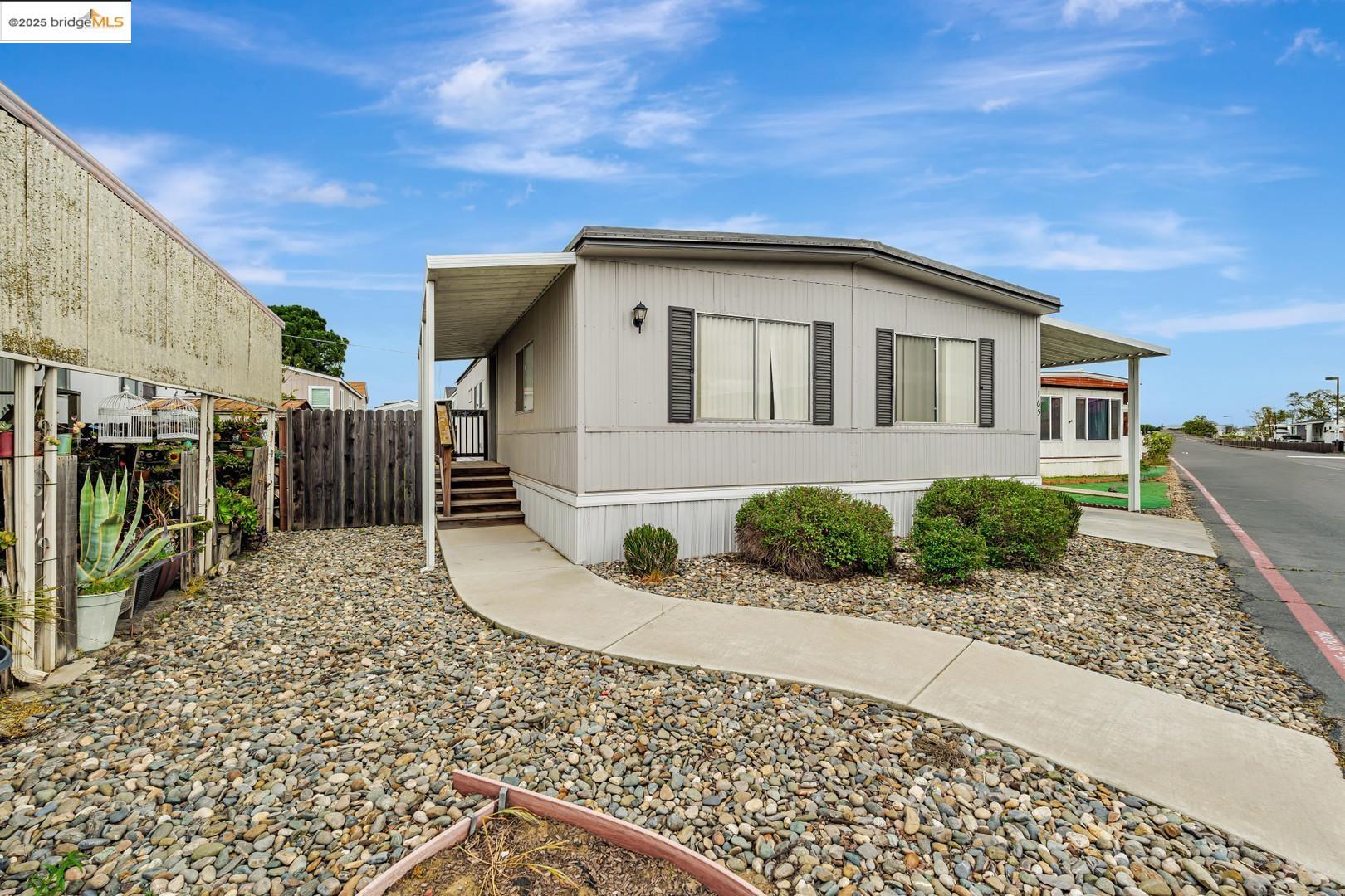 Detail Gallery Image 8 of 8 For 8200 Jantzen Rd #165,  Modesto,  CA 95357 - 3 Beds | 2 Baths