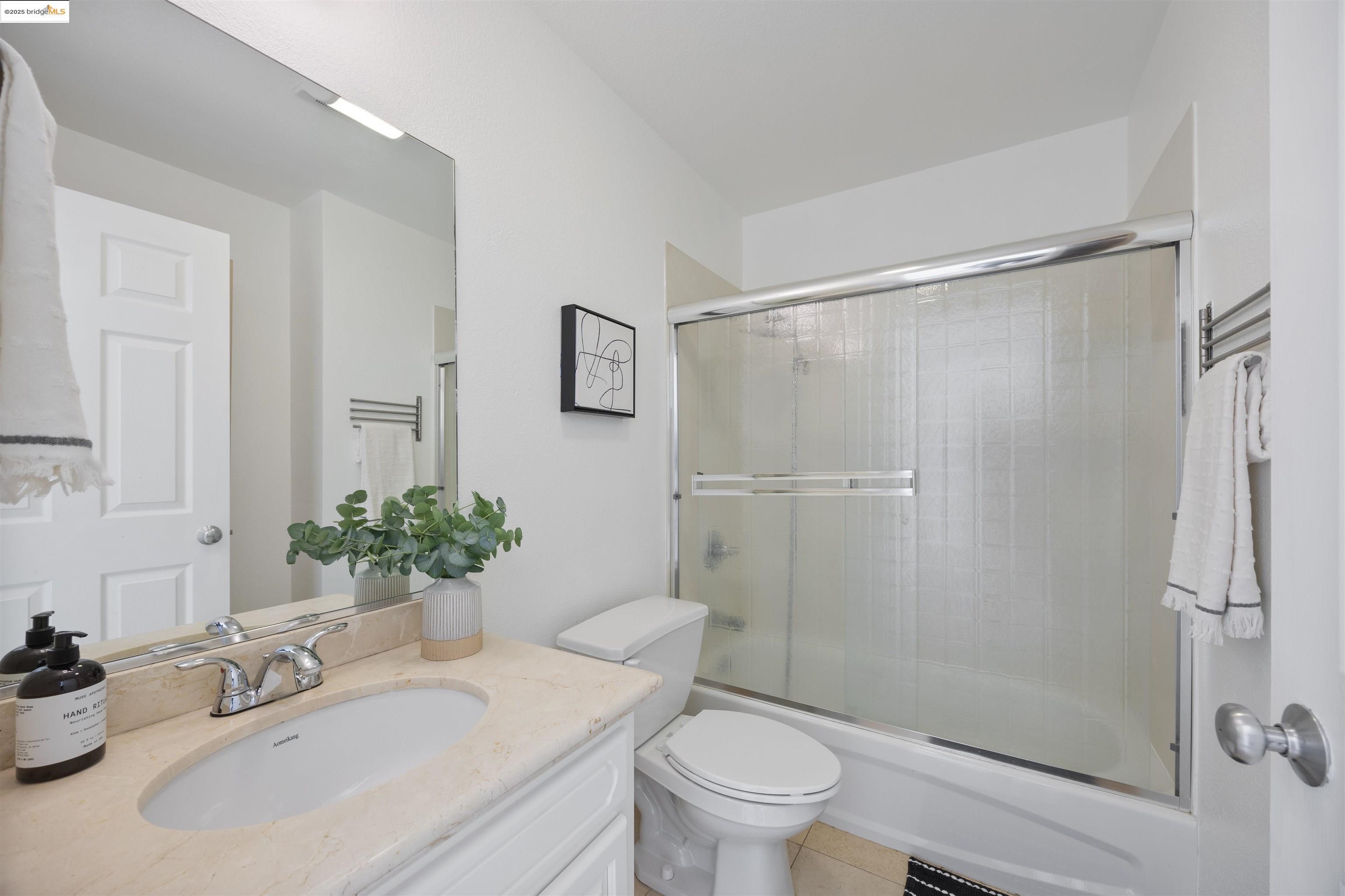 Detail Gallery Image 18 of 19 For 1909 San Pablo Ave #G,  Oakland,  CA 94612 - 1 Beds | 1 Baths