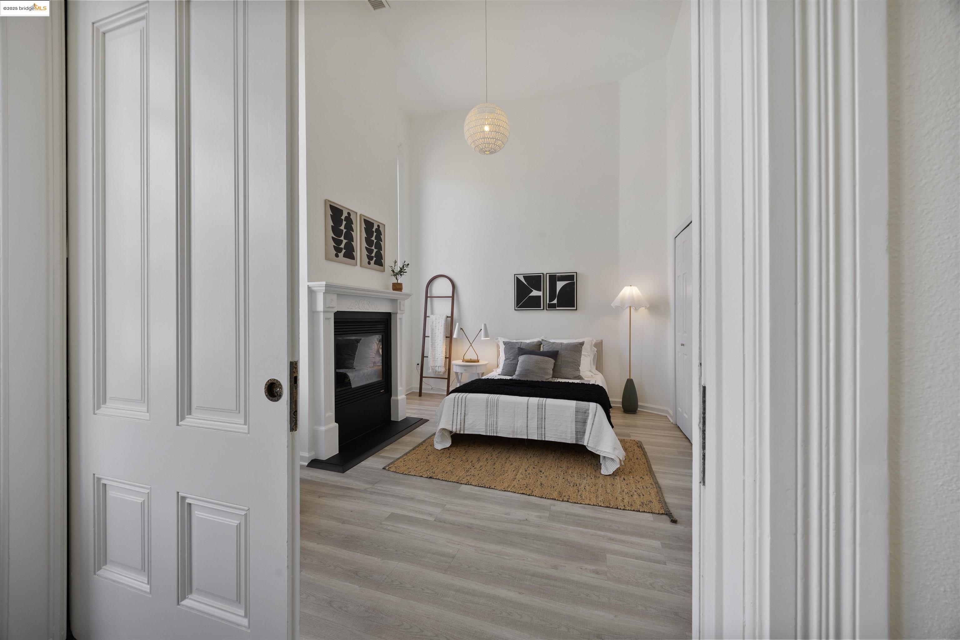 Detail Gallery Image 5 of 19 For 1909 San Pablo Ave #G,  Oakland,  CA 94612 - 1 Beds | 1 Baths