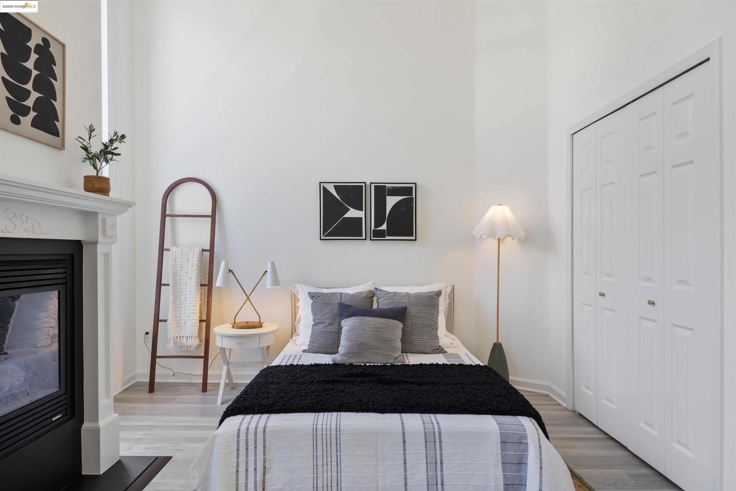 Detail Gallery Image 8 of 19 For 1909 San Pablo Ave #G,  Oakland,  CA 94612 - 1 Beds | 1 Baths