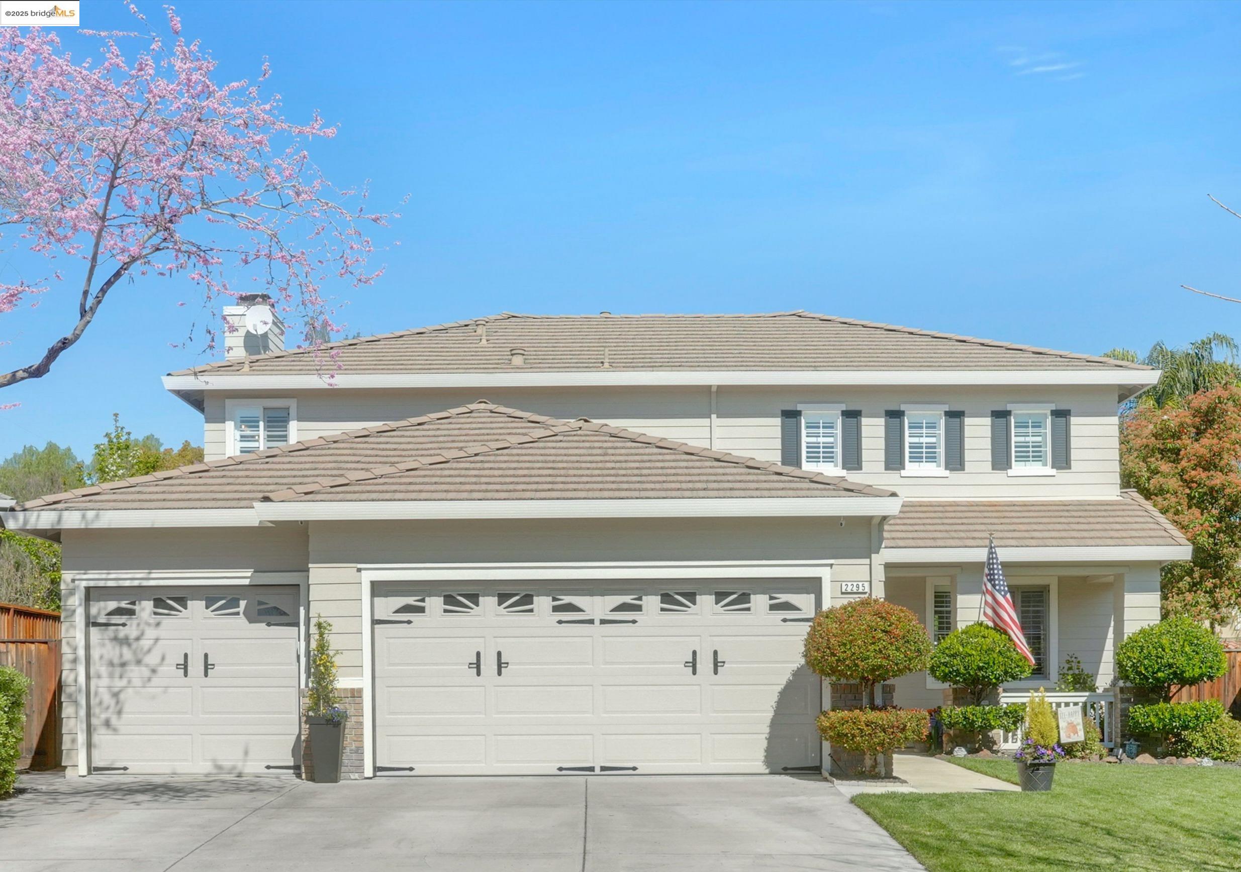 Detail Gallery Image 1 of 1 For 2295 Spartan Ter, Brentwood,  CA 94513 - 5 Beds | 3 Baths