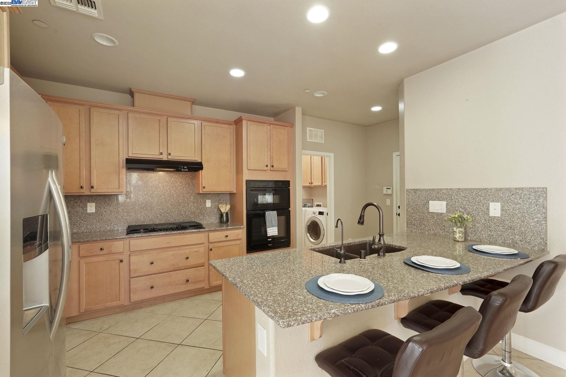 Detail Gallery Image 18 of 51 For 2961 Clear Point Way, Manteca,  CA 95336 - 2 Beds | 2 Baths