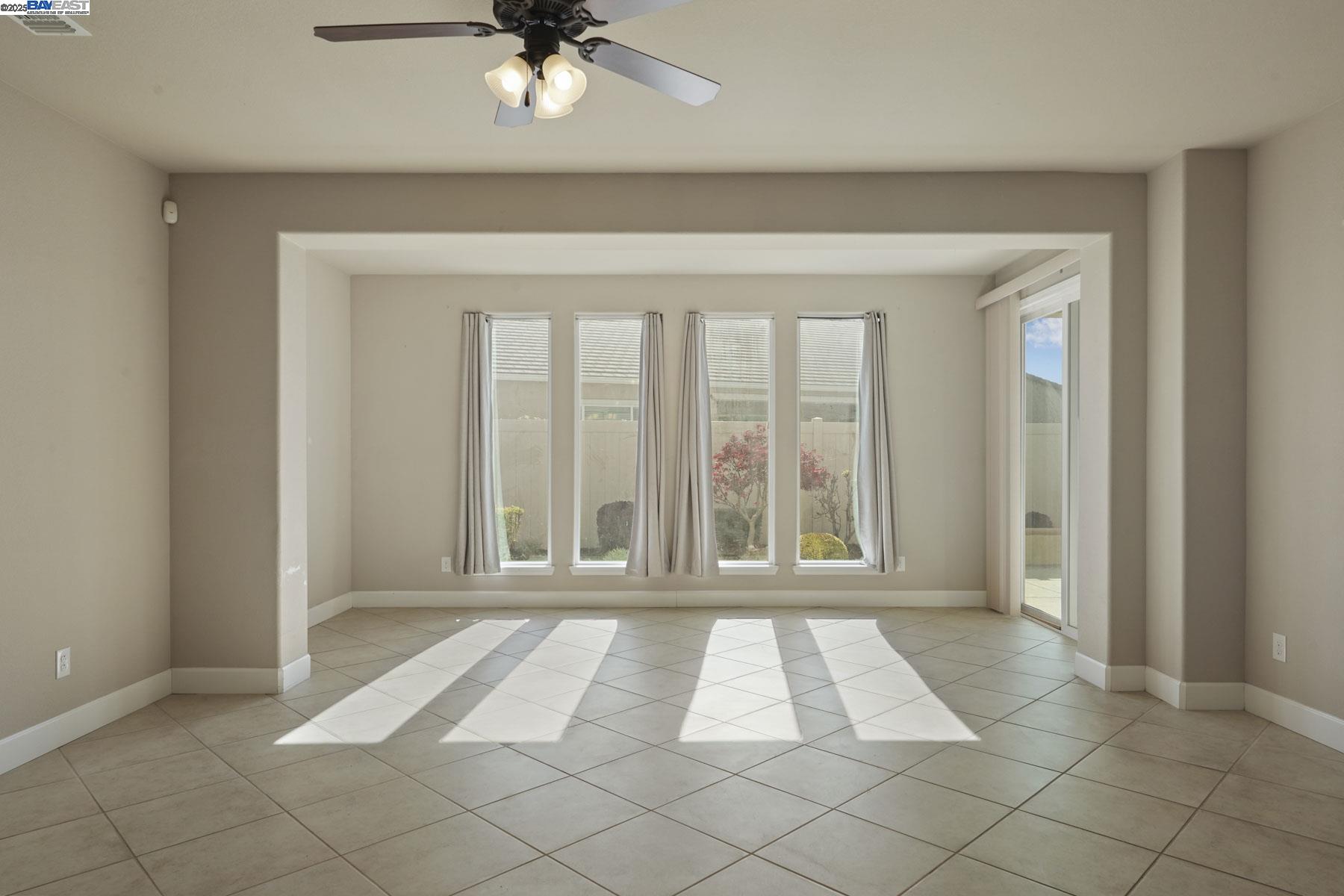Detail Gallery Image 21 of 51 For 2961 Clear Point Way, Manteca,  CA 95336 - 2 Beds | 2 Baths