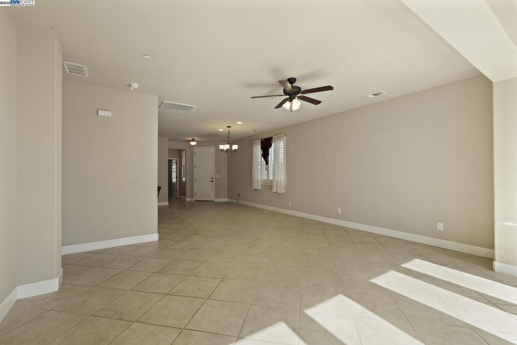 Detail Gallery Image 22 of 51 For 2961 Clear Point Way, Manteca,  CA 95336 - 2 Beds | 2 Baths