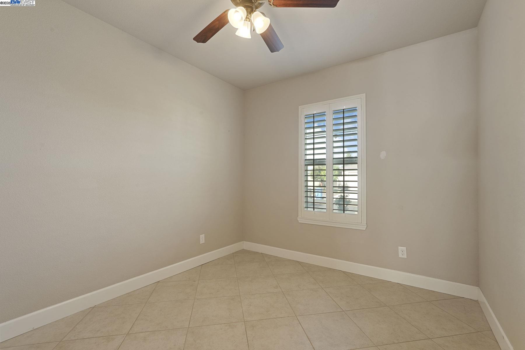 Detail Gallery Image 33 of 51 For 2961 Clear Point Way, Manteca,  CA 95336 - 2 Beds | 2 Baths