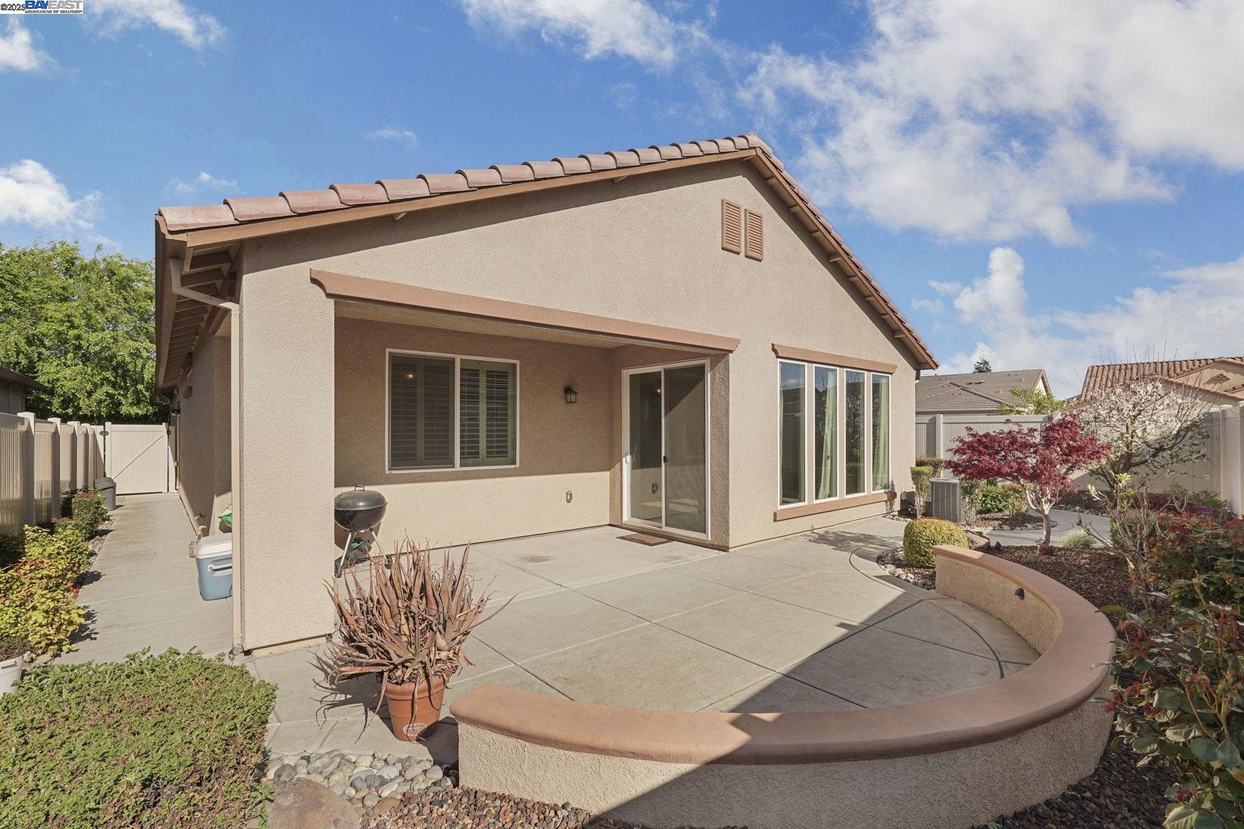 Detail Gallery Image 36 of 51 For 2961 Clear Point Way, Manteca,  CA 95336 - 2 Beds | 2 Baths