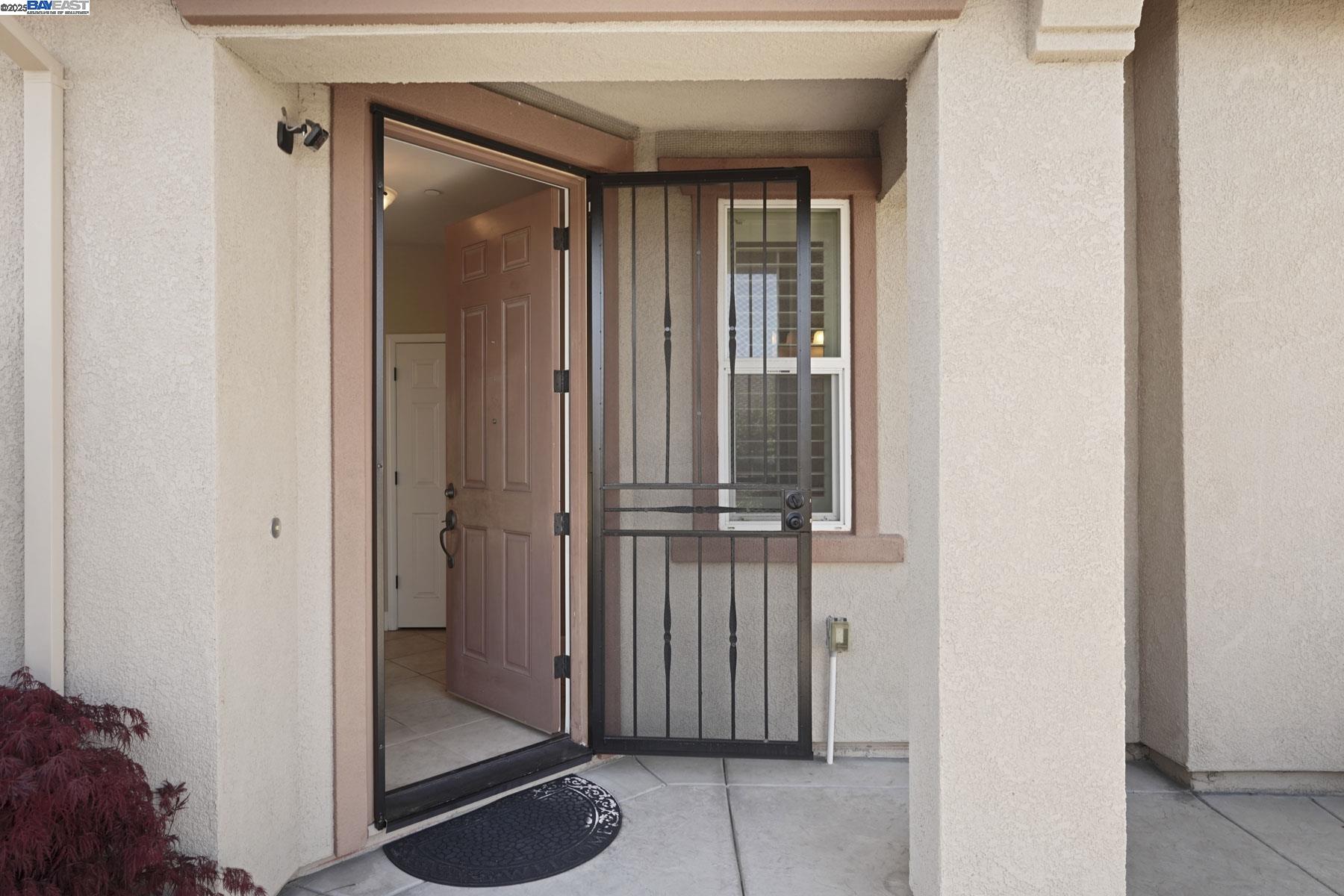 Detail Gallery Image 10 of 51 For 2961 Clear Point Way, Manteca,  CA 95336 - 2 Beds | 2 Baths