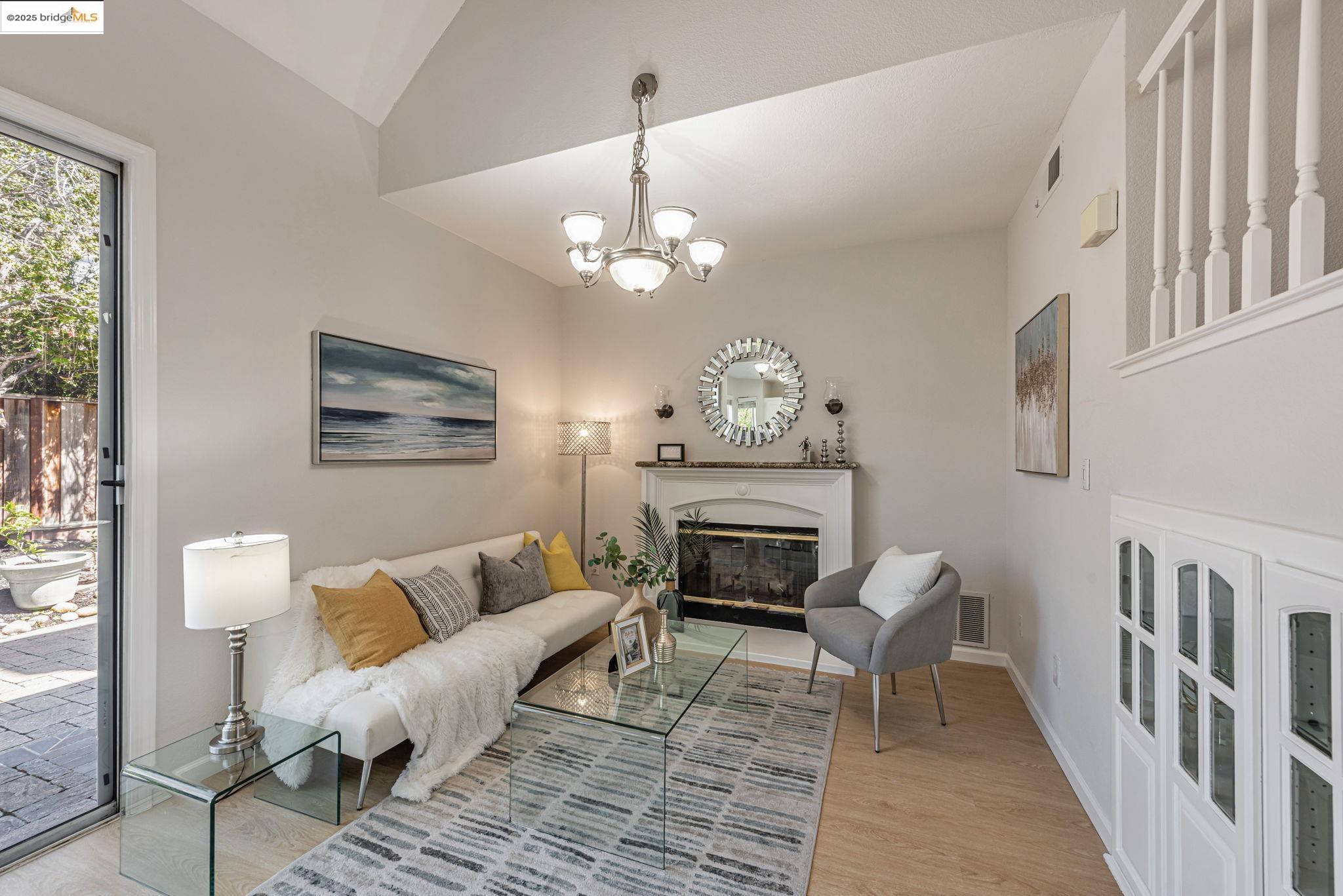 Detail Gallery Image 13 of 34 For 34299 Eucalyptus Ter, Fremont,  CA 94555 - 3 Beds | 2/1 Baths