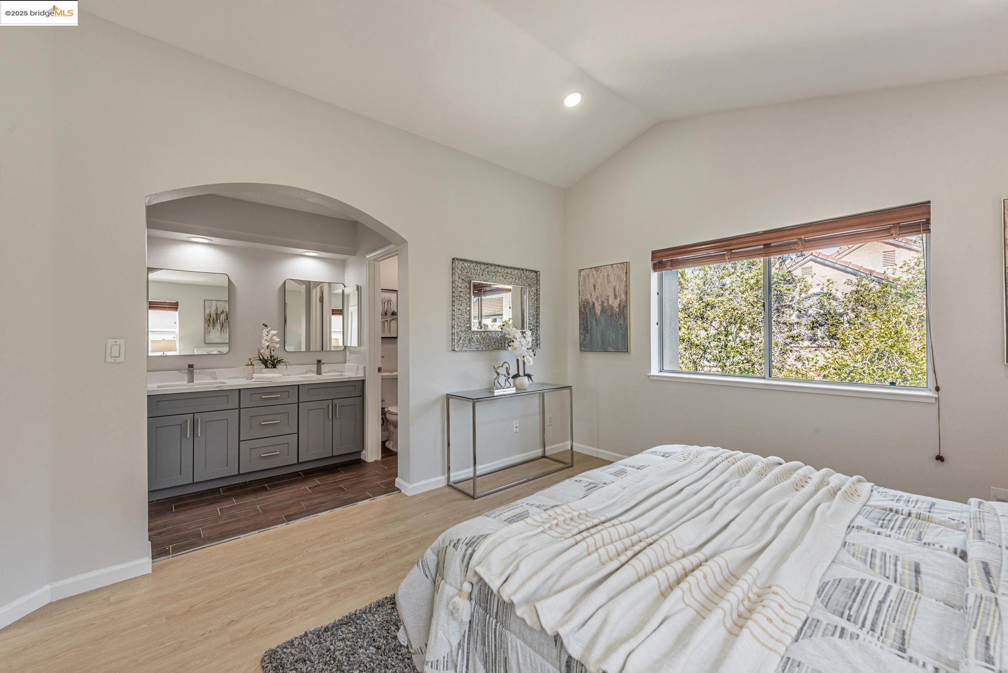 Detail Gallery Image 18 of 34 For 34299 Eucalyptus Ter, Fremont,  CA 94555 - 3 Beds | 2/1 Baths
