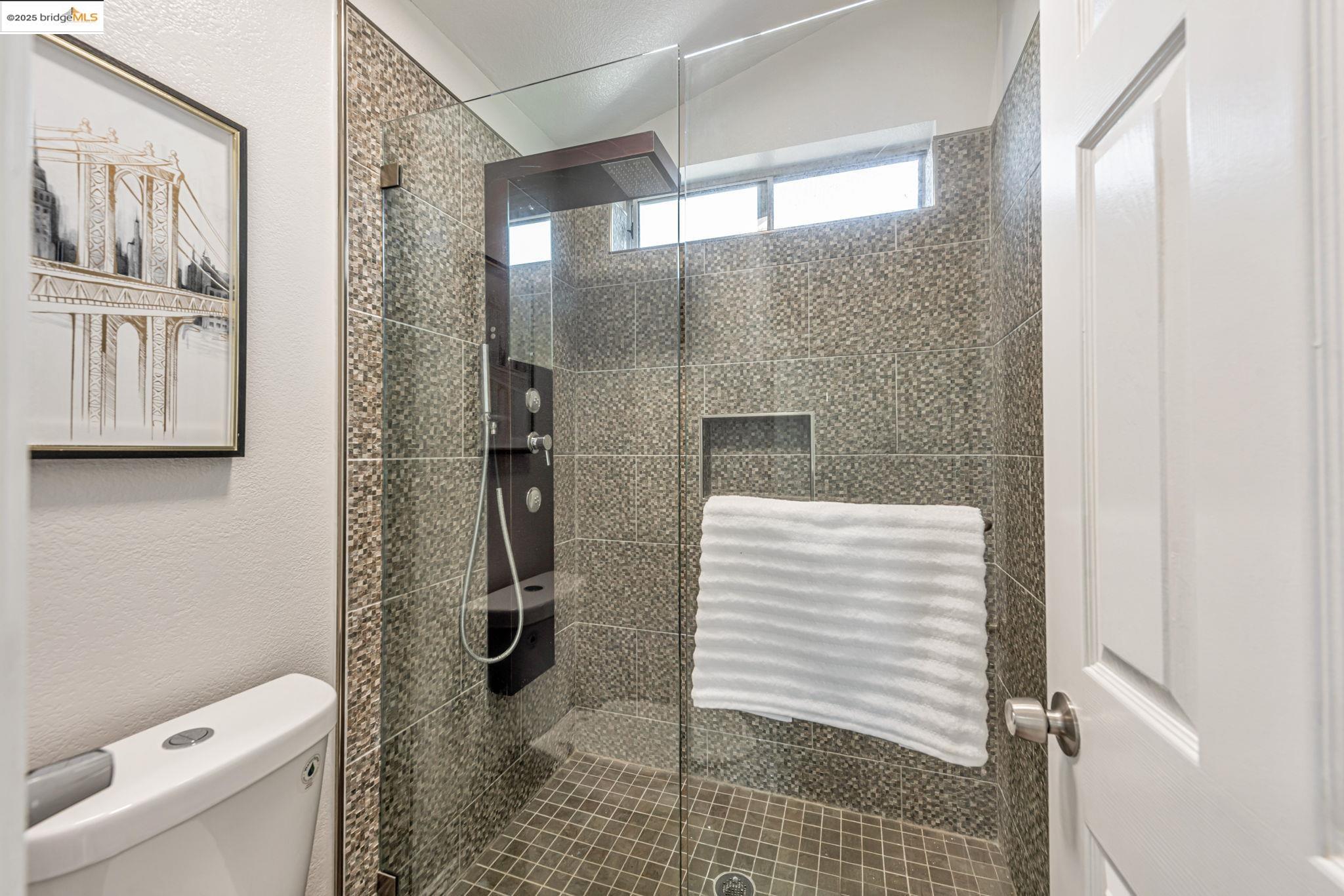 Detail Gallery Image 20 of 34 For 34299 Eucalyptus Ter, Fremont,  CA 94555 - 3 Beds | 2/1 Baths