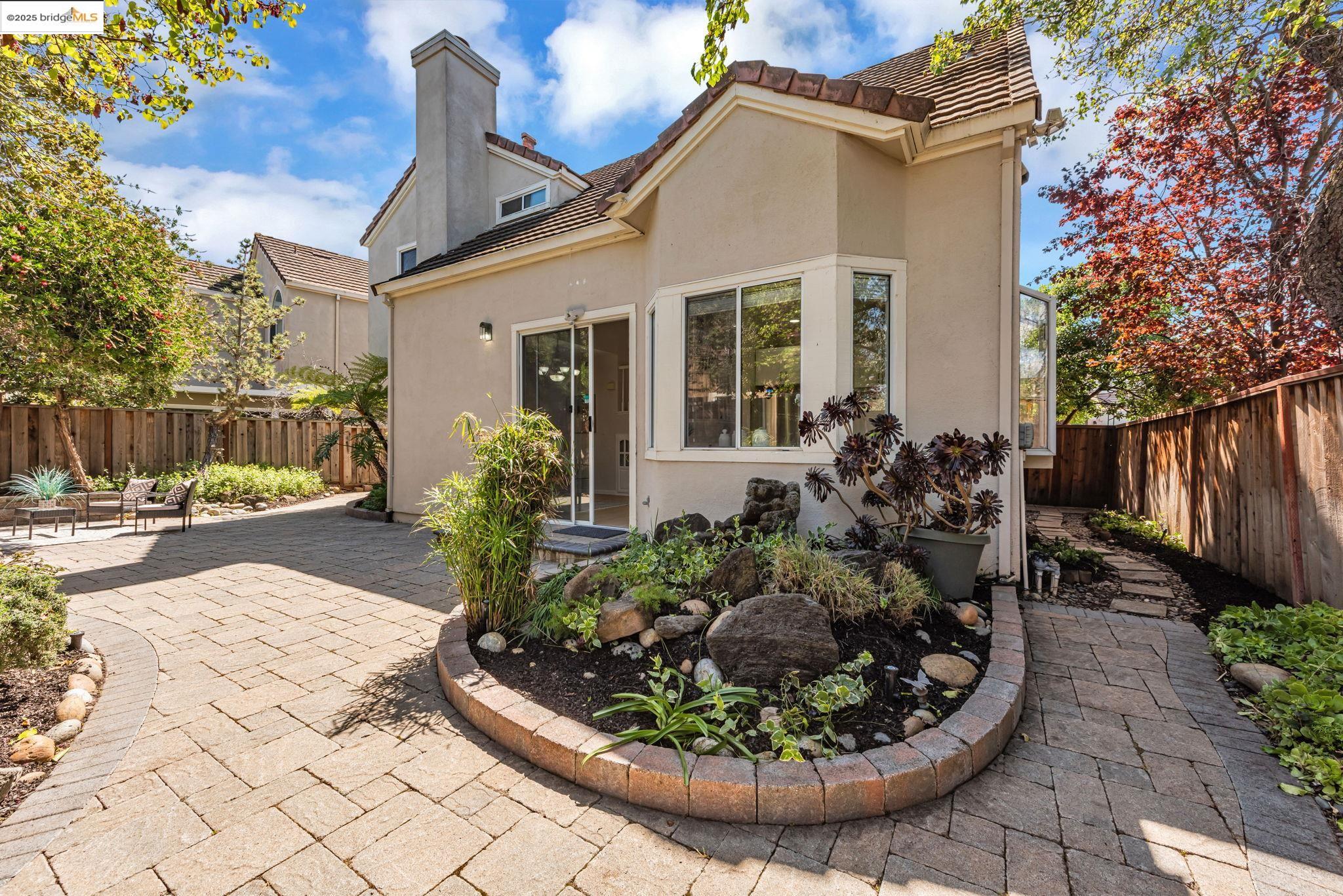 Detail Gallery Image 30 of 34 For 34299 Eucalyptus Ter, Fremont,  CA 94555 - 3 Beds | 2/1 Baths