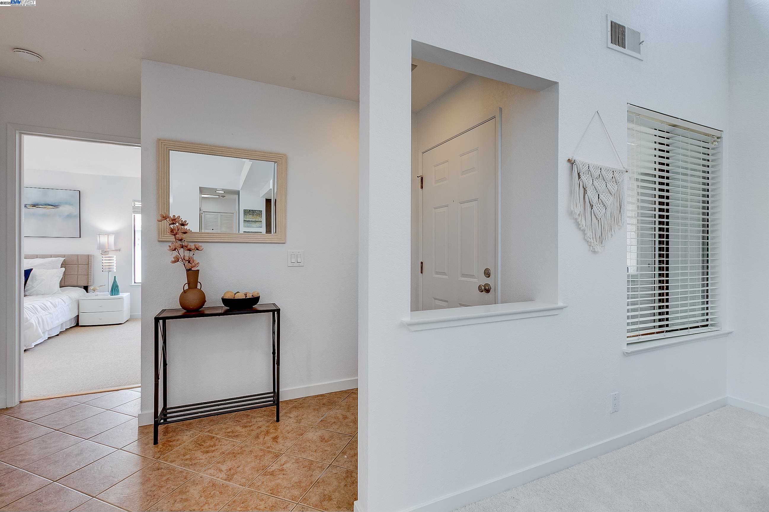 Detail Gallery Image 4 of 29 For 6384 Buena Vista Dr #B,  Newark,  CA 94560 - 2 Beds | 2 Baths