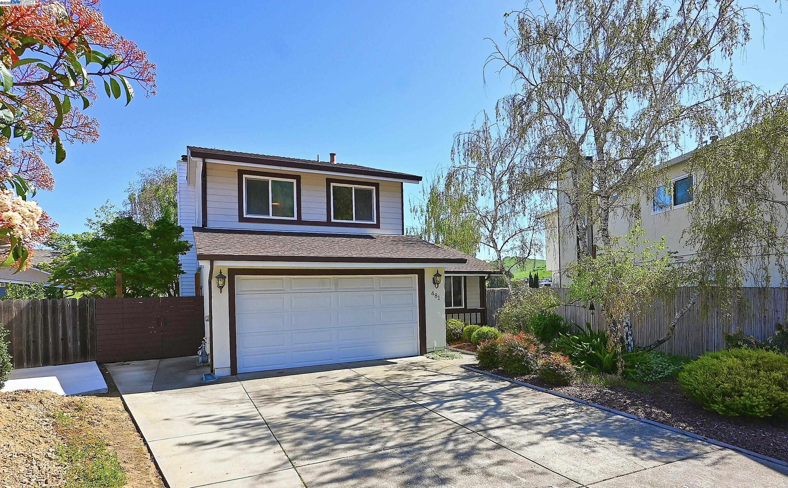 Detail Gallery Image 1 of 1 For 481 Falcon Way, Hercules,  CA 94547 - 3 Beds | 2/1 Baths