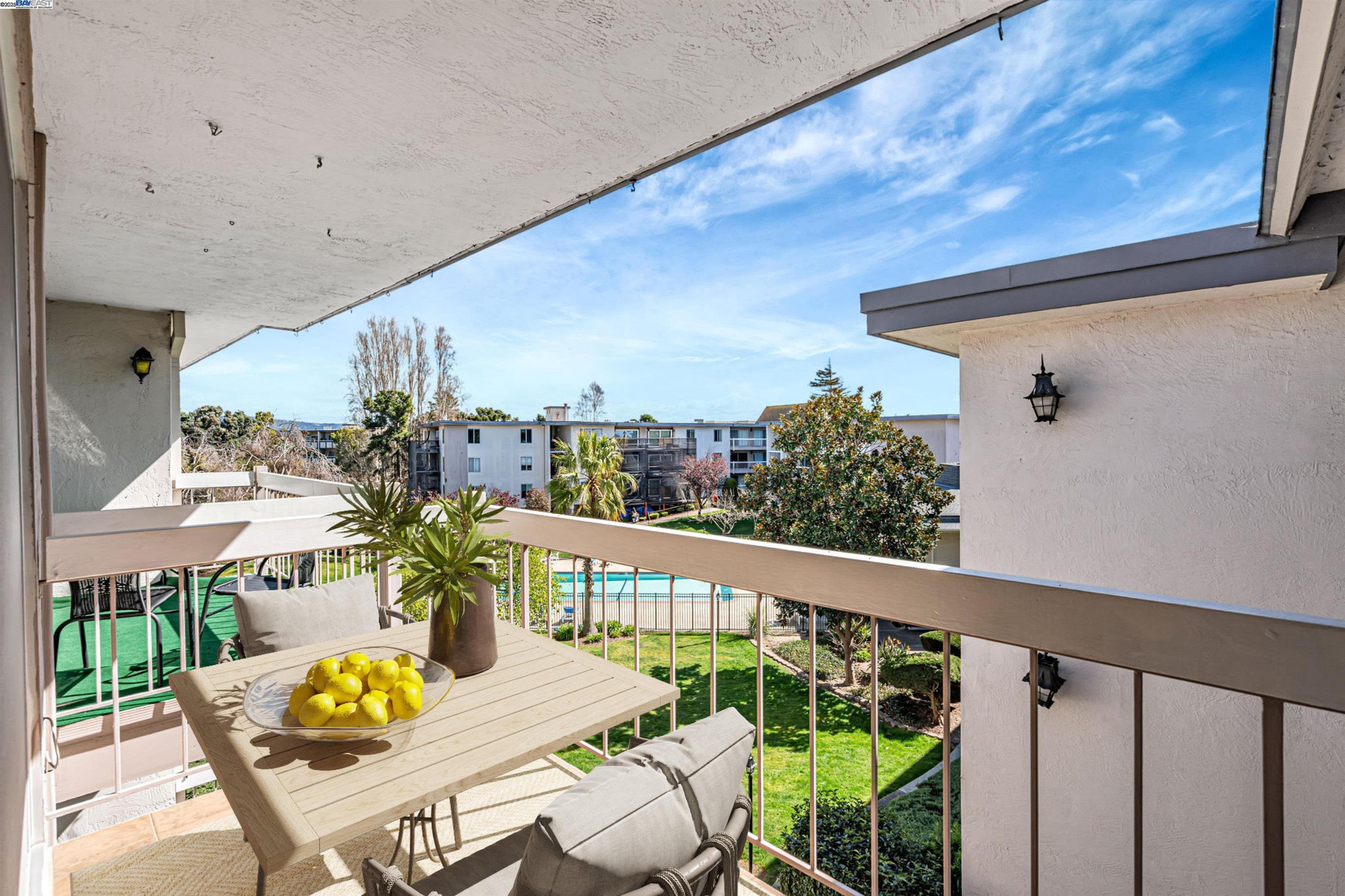 Detail Gallery Image 29 of 40 For 950 Shorepoint Ct #309,  Alameda,  CA 94501 - 1 Beds | 1 Baths