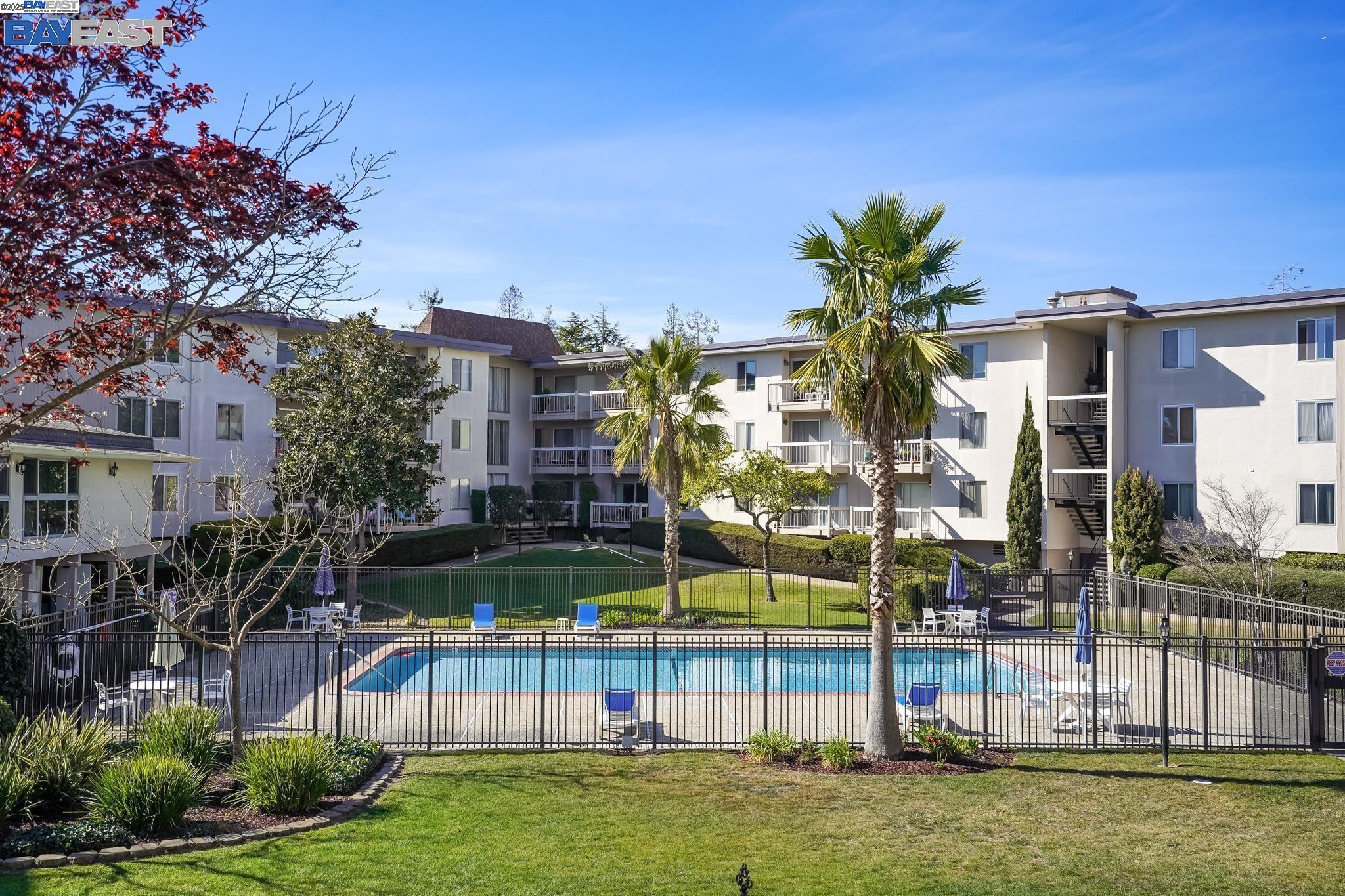 Detail Gallery Image 34 of 40 For 950 Shorepoint Ct #309,  Alameda,  CA 94501 - 1 Beds | 1 Baths