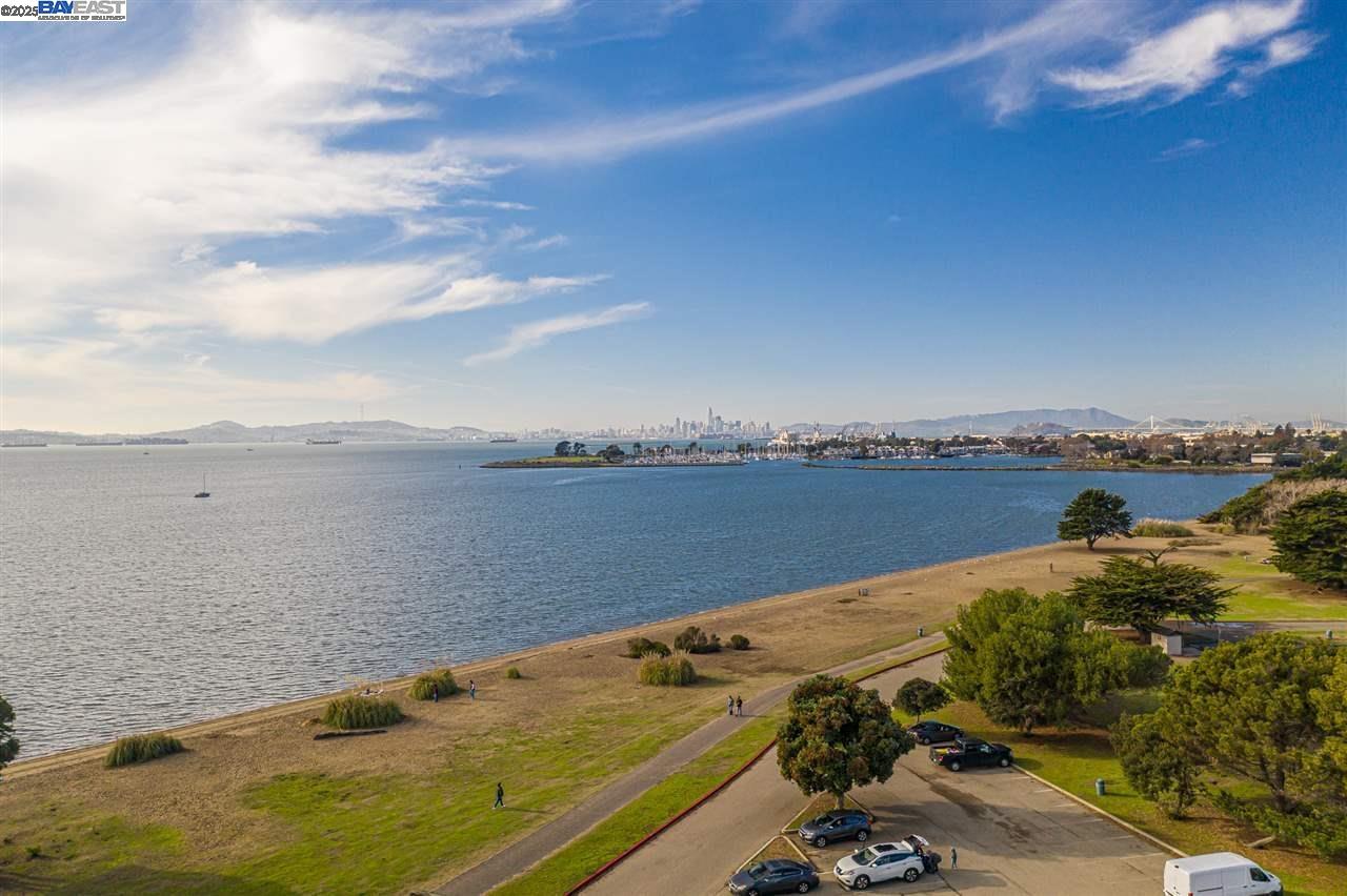 Detail Gallery Image 40 of 40 For 950 Shorepoint Ct #309,  Alameda,  CA 94501 - 1 Beds | 1 Baths