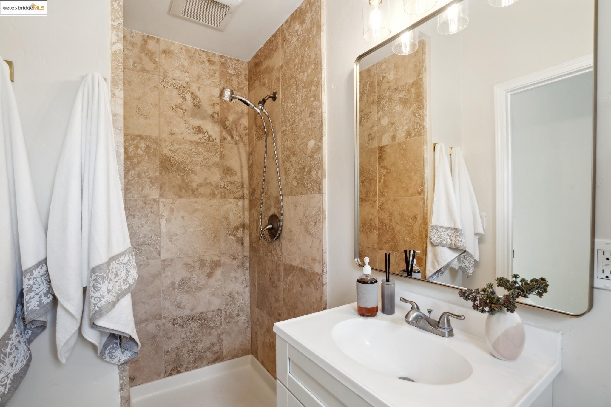 Detail Gallery Image 22 of 38 For 928 N 7th St, San Jose,  CA 95112 - 3 Beds | 2 Baths