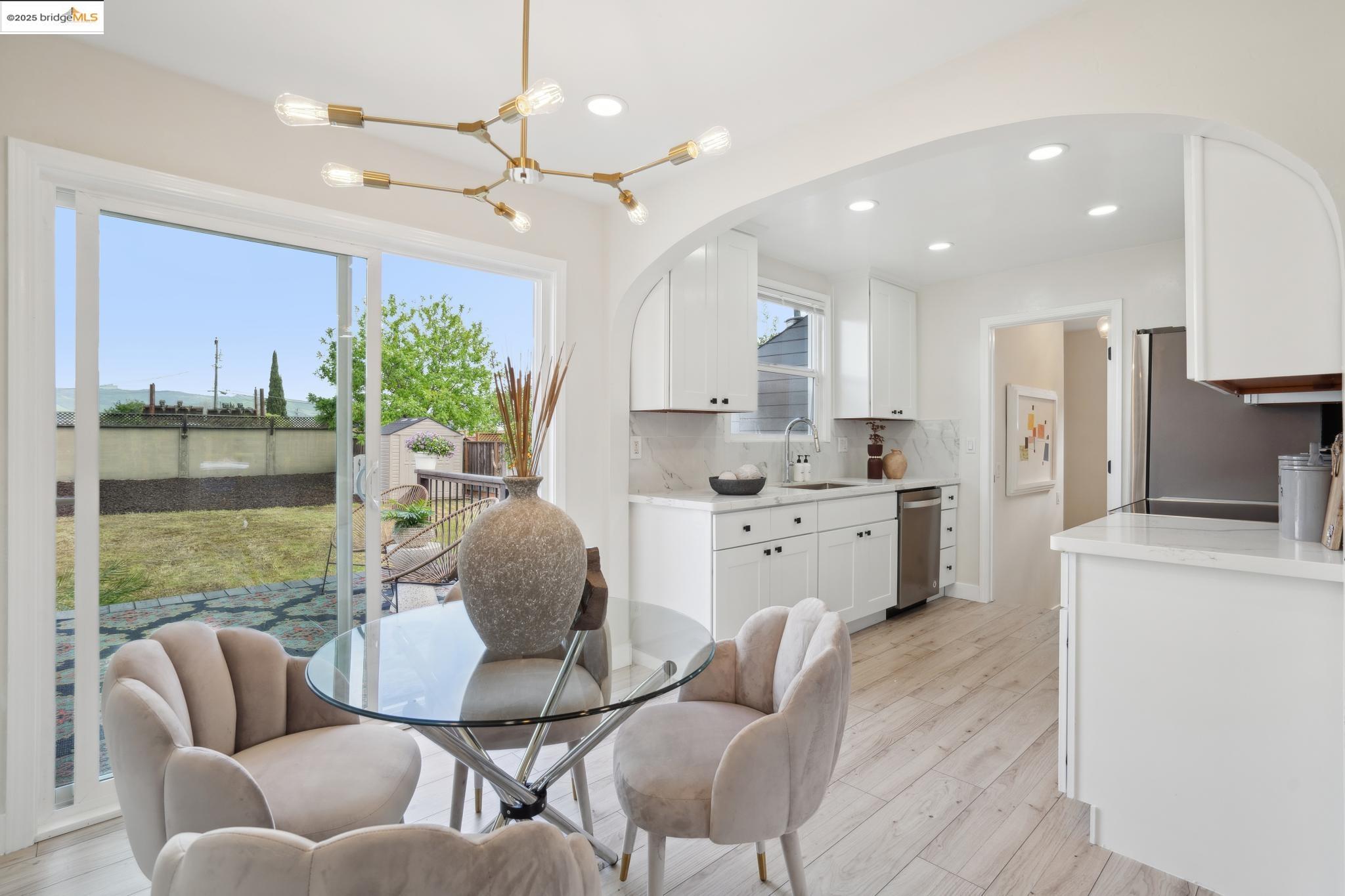 Detail Gallery Image 7 of 38 For 928 N 7th St, San Jose,  CA 95112 - 3 Beds | 2 Baths