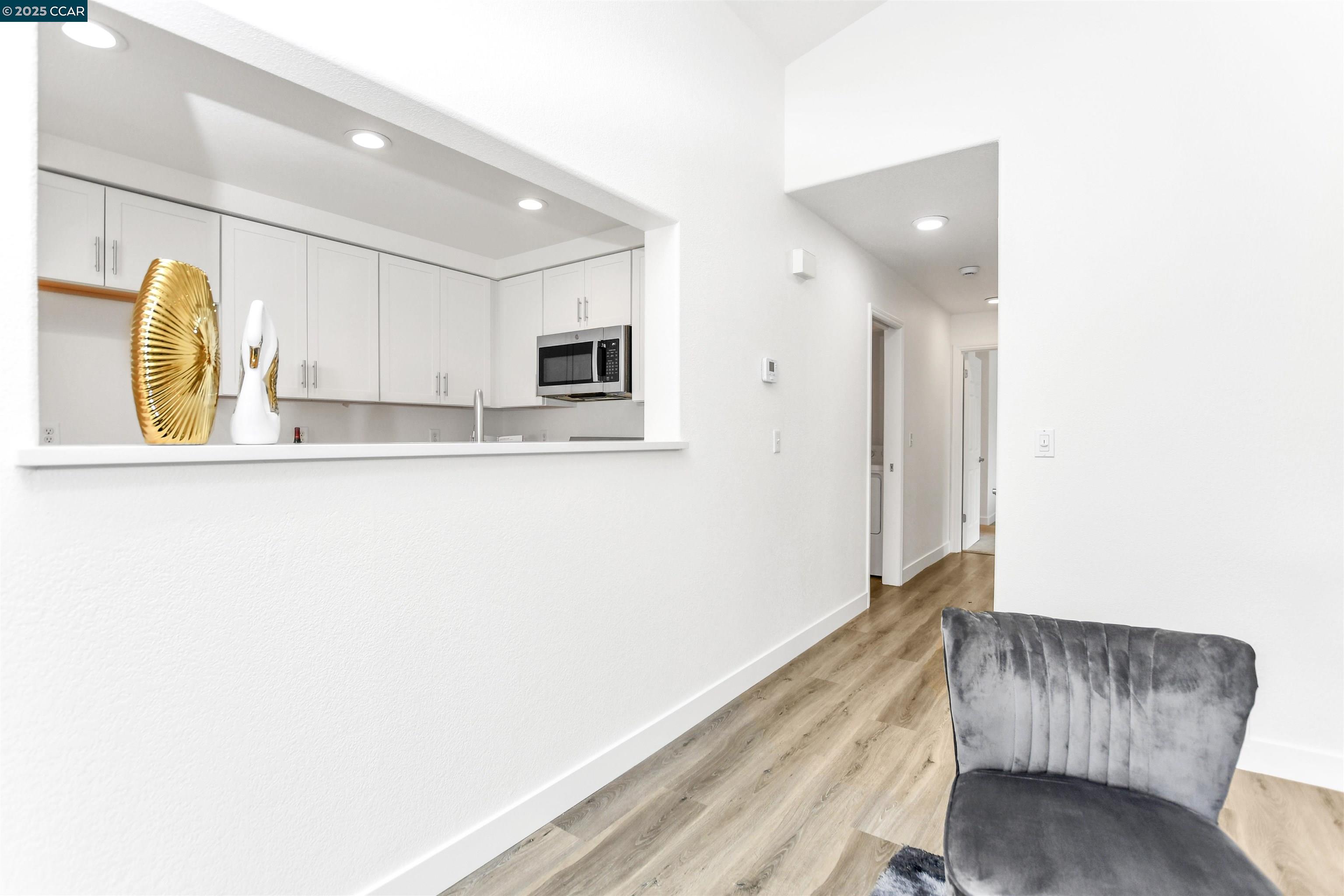 Photo #11: 41092044 Listing: Photo #11