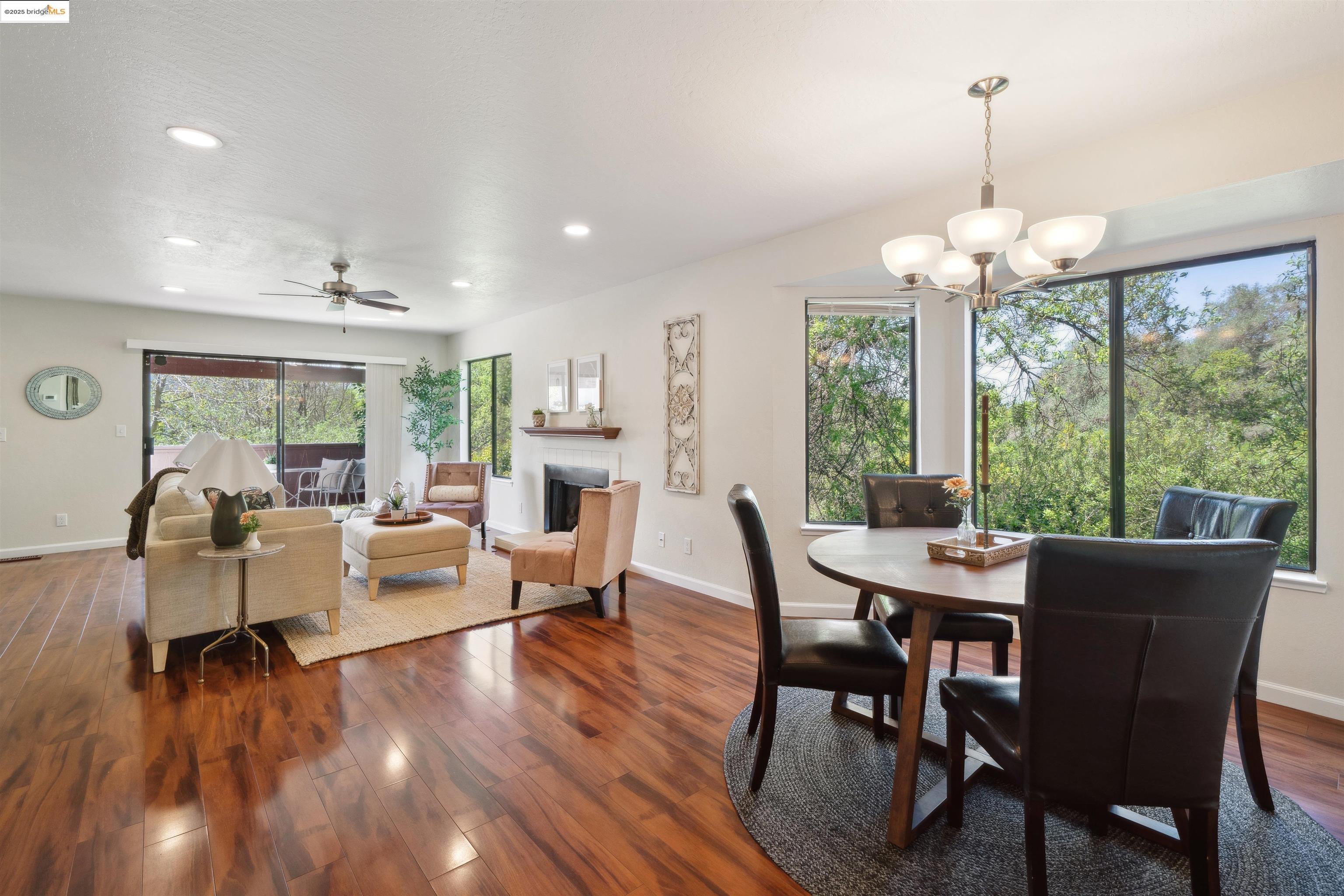 Detail Gallery Image 11 of 32 For 1706 Dalessi Dr, Pinole,  CA 94564 - 3 Beds | 2/1 Baths