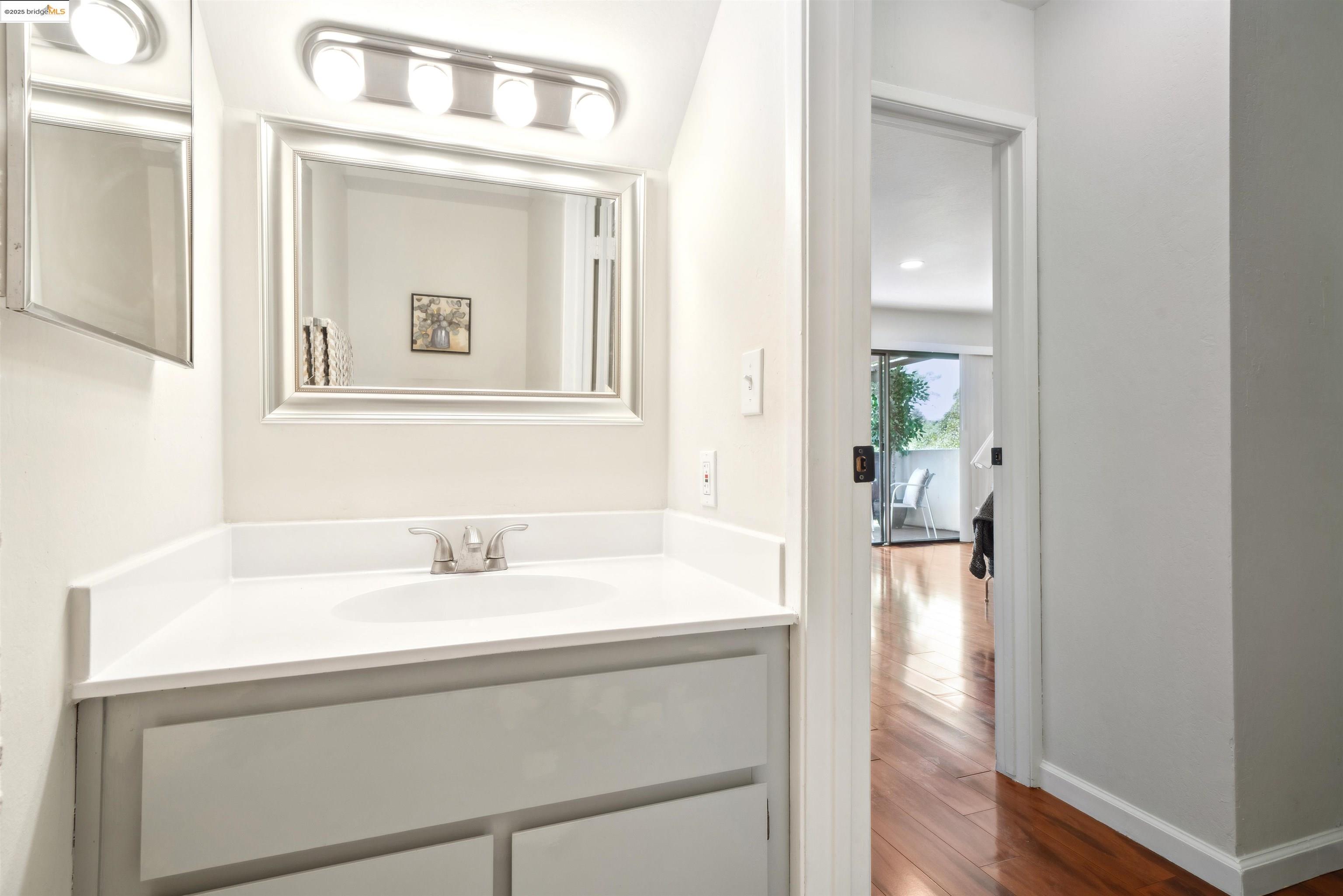 Detail Gallery Image 19 of 32 For 1706 Dalessi Dr, Pinole,  CA 94564 - 3 Beds | 2/1 Baths
