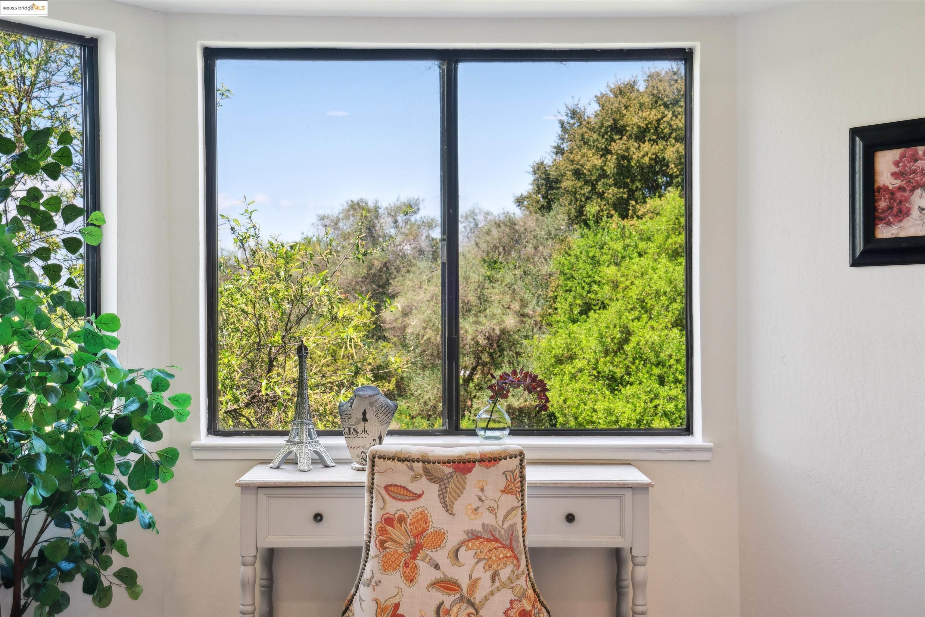 Detail Gallery Image 22 of 32 For 1706 Dalessi Dr, Pinole,  CA 94564 - 3 Beds | 2/1 Baths