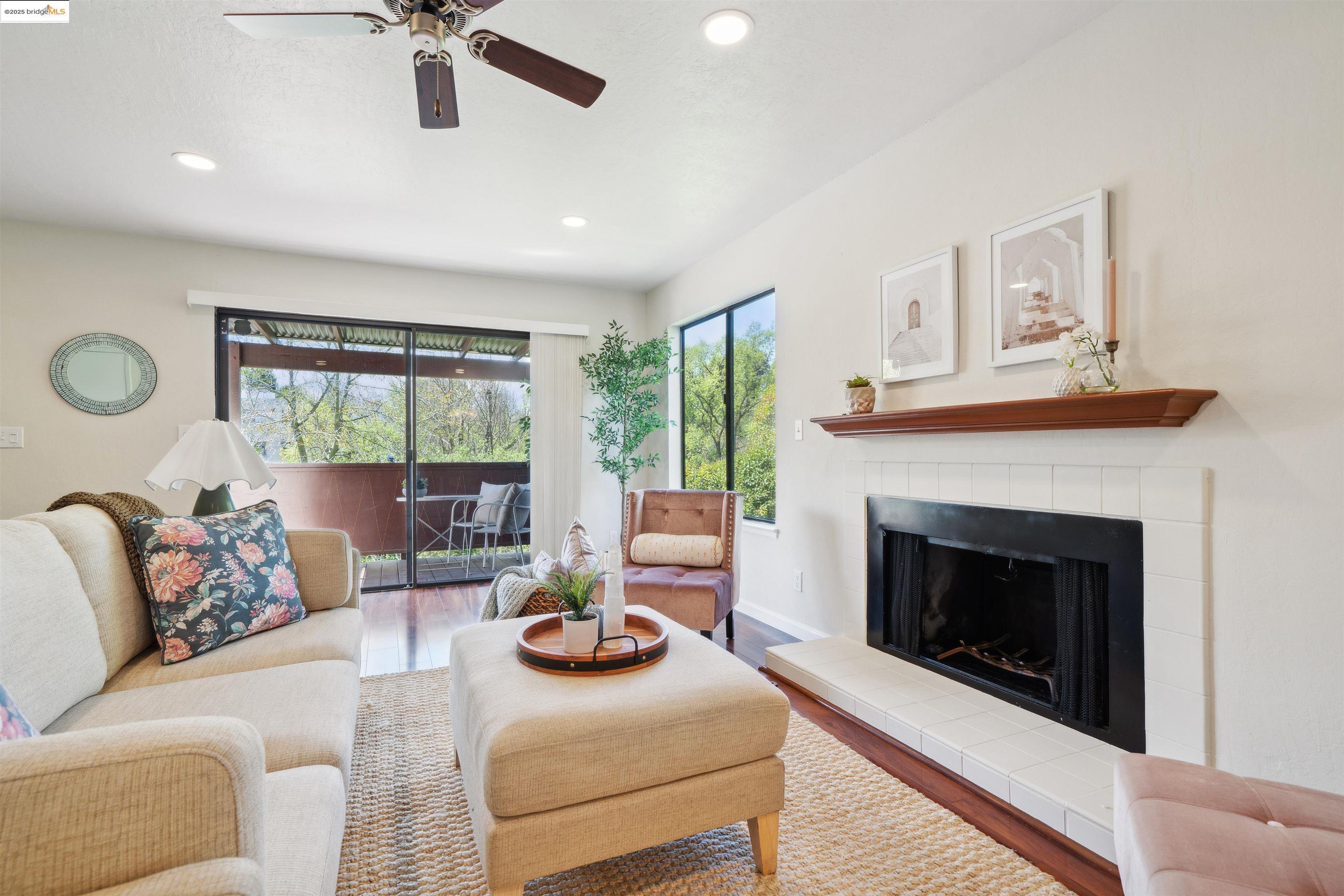 Detail Gallery Image 9 of 32 For 1706 Dalessi Dr, Pinole,  CA 94564 - 3 Beds | 2/1 Baths