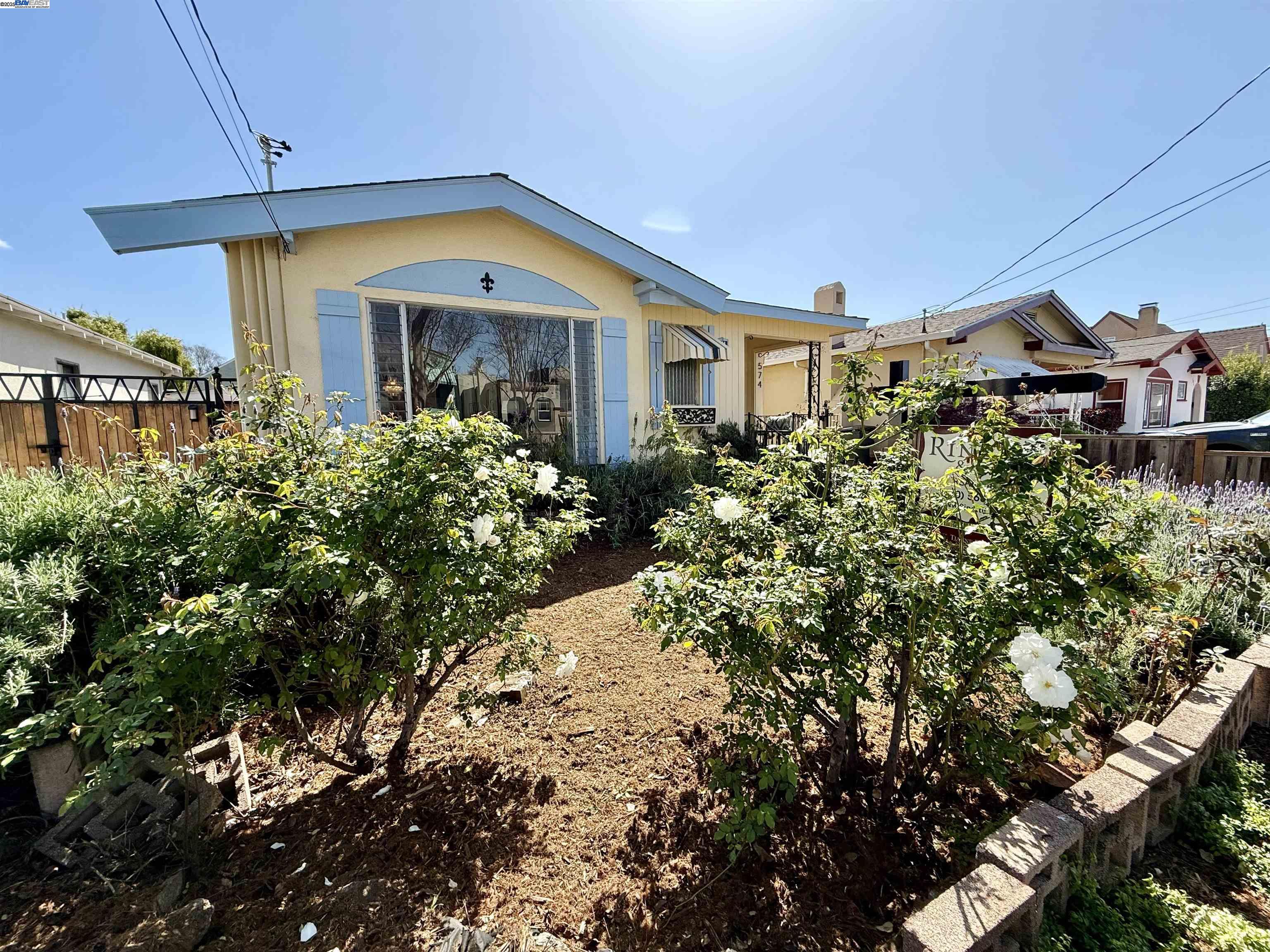 Detail Gallery Image 2 of 57 For 574 Lewis Ave, San Leandro,  CA 94577 - 2 Beds | 1 Baths