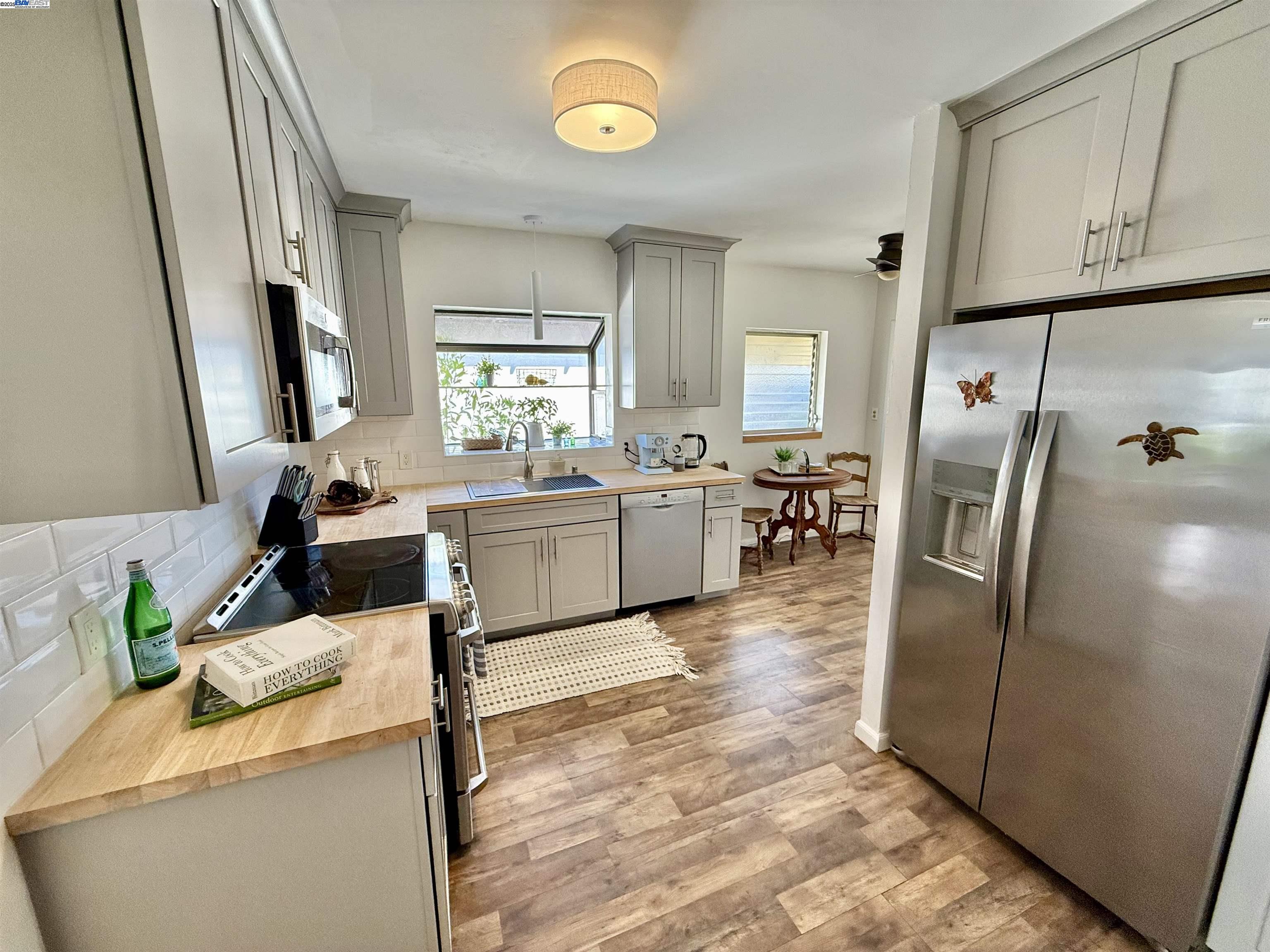 Detail Gallery Image 16 of 57 For 574 Lewis Ave, San Leandro,  CA 94577 - 2 Beds | 1 Baths