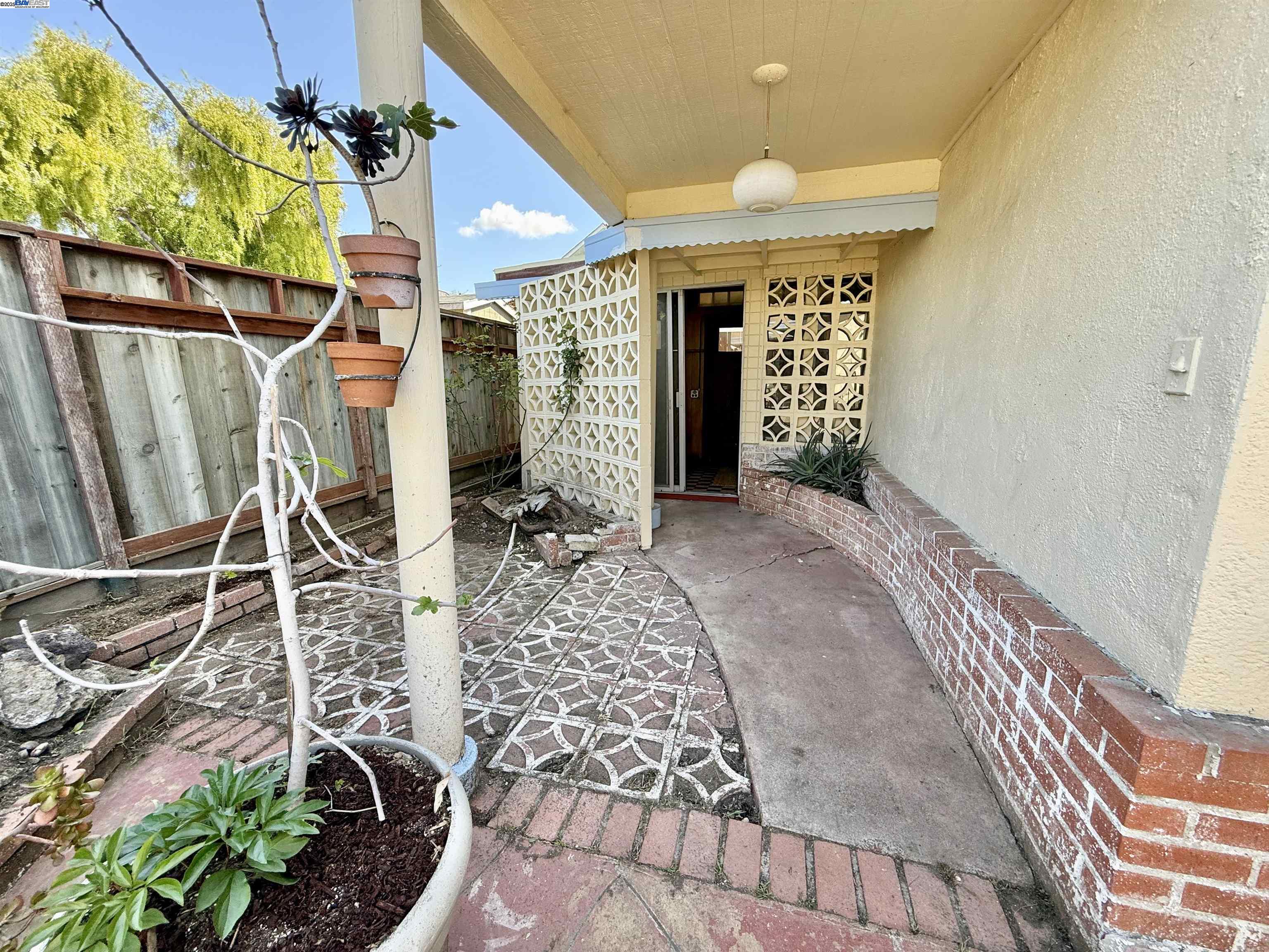 Detail Gallery Image 40 of 57 For 574 Lewis Ave, San Leandro,  CA 94577 - 2 Beds | 1 Baths