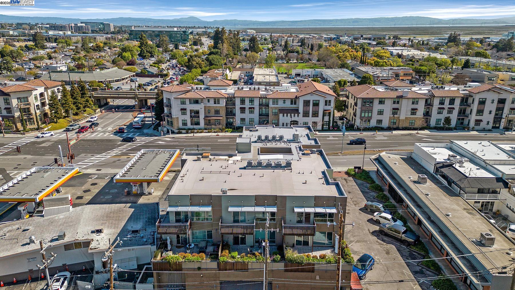 Detail Gallery Image 39 of 49 For 520 El Camino Real #202,  San Carlos,  CA 94070 - 2 Beds | 2 Baths