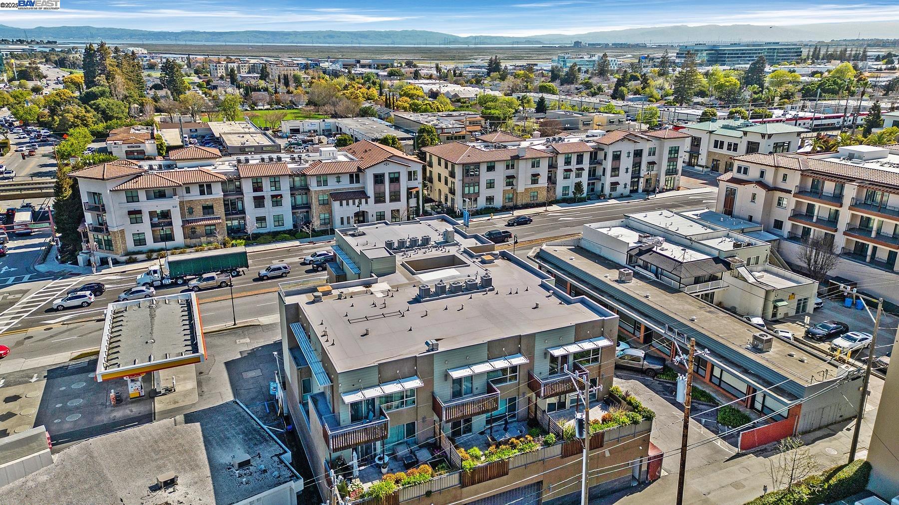 Detail Gallery Image 40 of 49 For 520 El Camino Real #202,  San Carlos,  CA 94070 - 2 Beds | 2 Baths