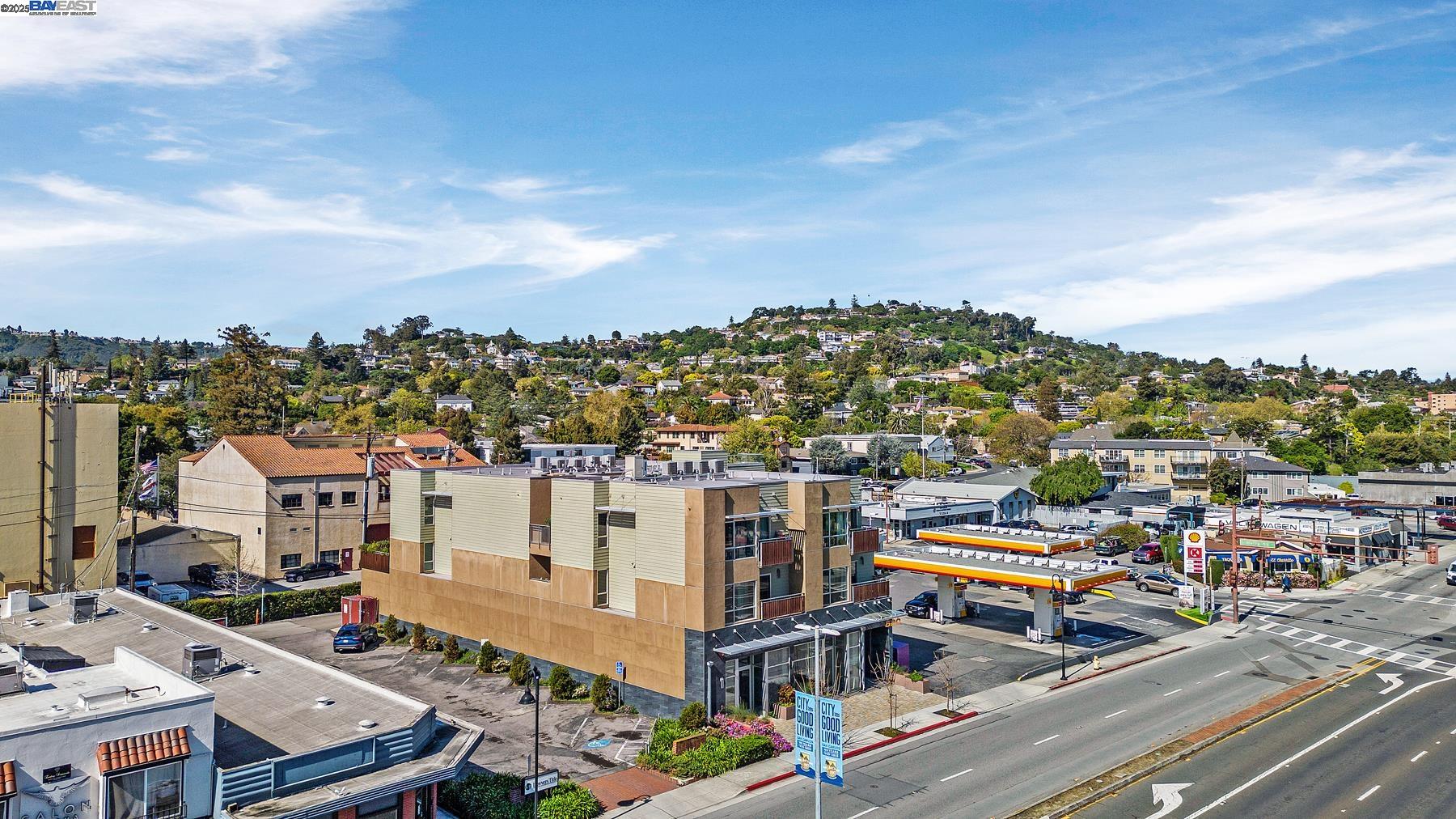 Detail Gallery Image 43 of 49 For 520 El Camino Real #202,  San Carlos,  CA 94070 - 2 Beds | 2 Baths
