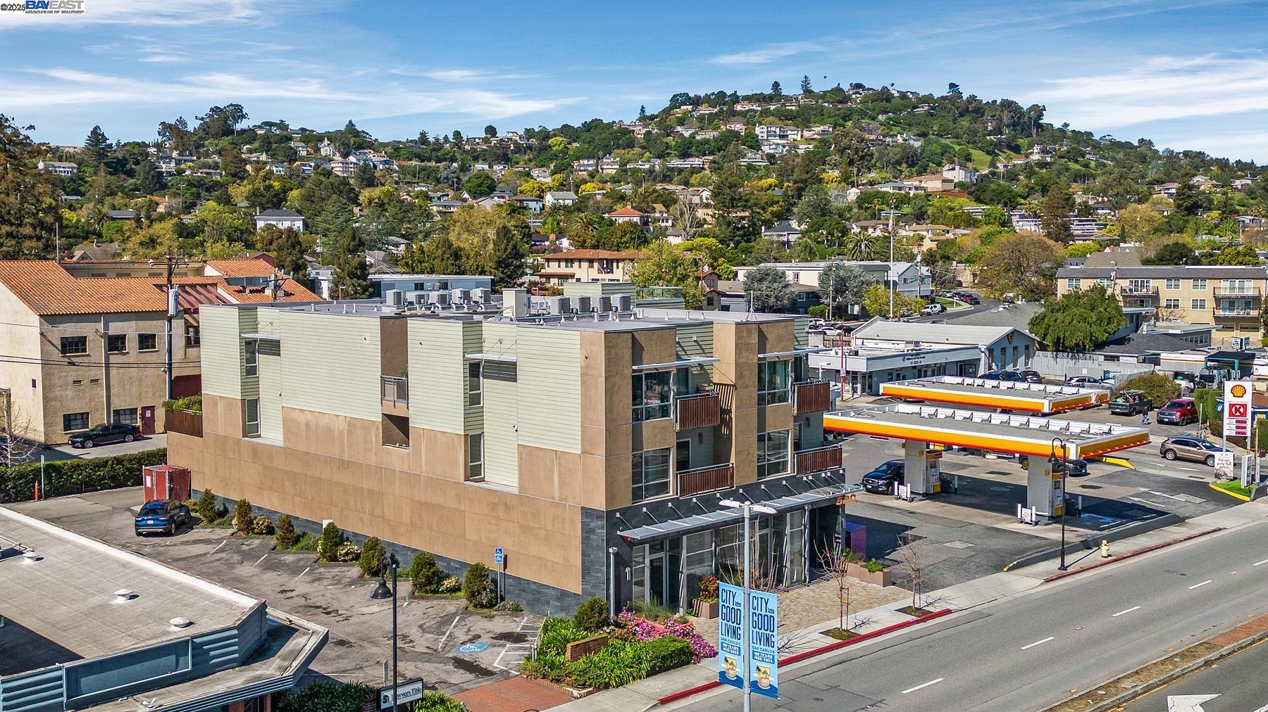 Detail Gallery Image 44 of 49 For 520 El Camino Real #202,  San Carlos,  CA 94070 - 2 Beds | 2 Baths
