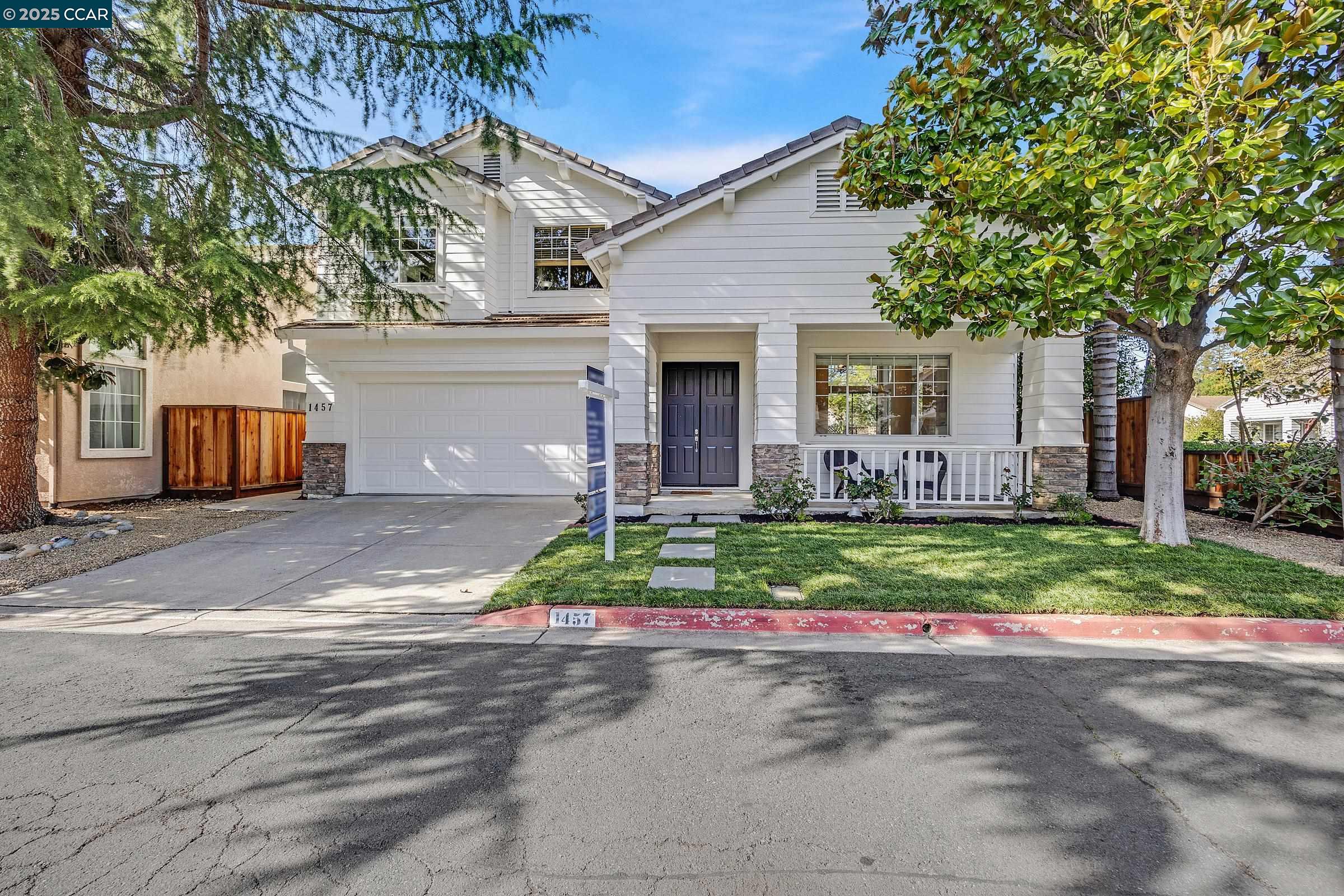 Detail Gallery Image 1 of 1 For 1457 Dumaine St, Concord,  CA 94518 - 4 Beds | 2/1 Baths