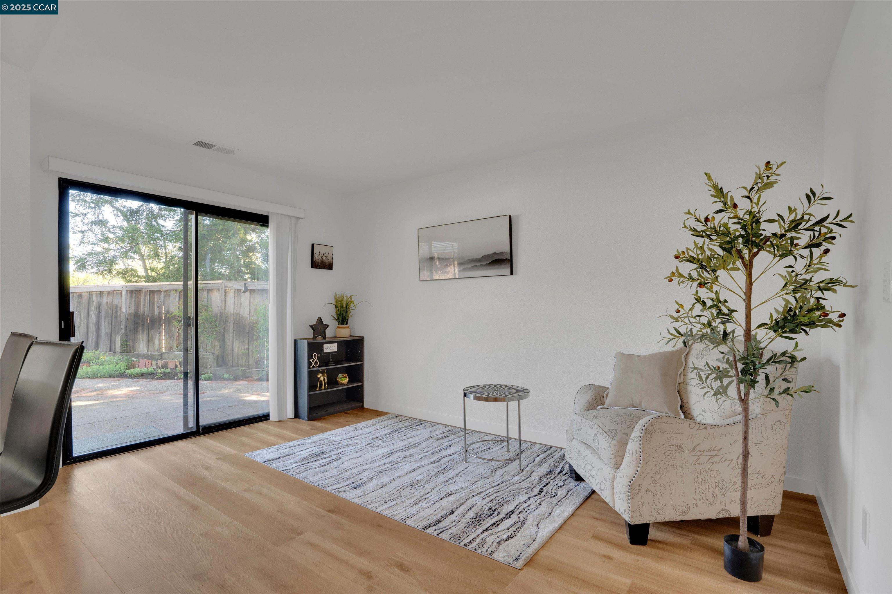 property-img