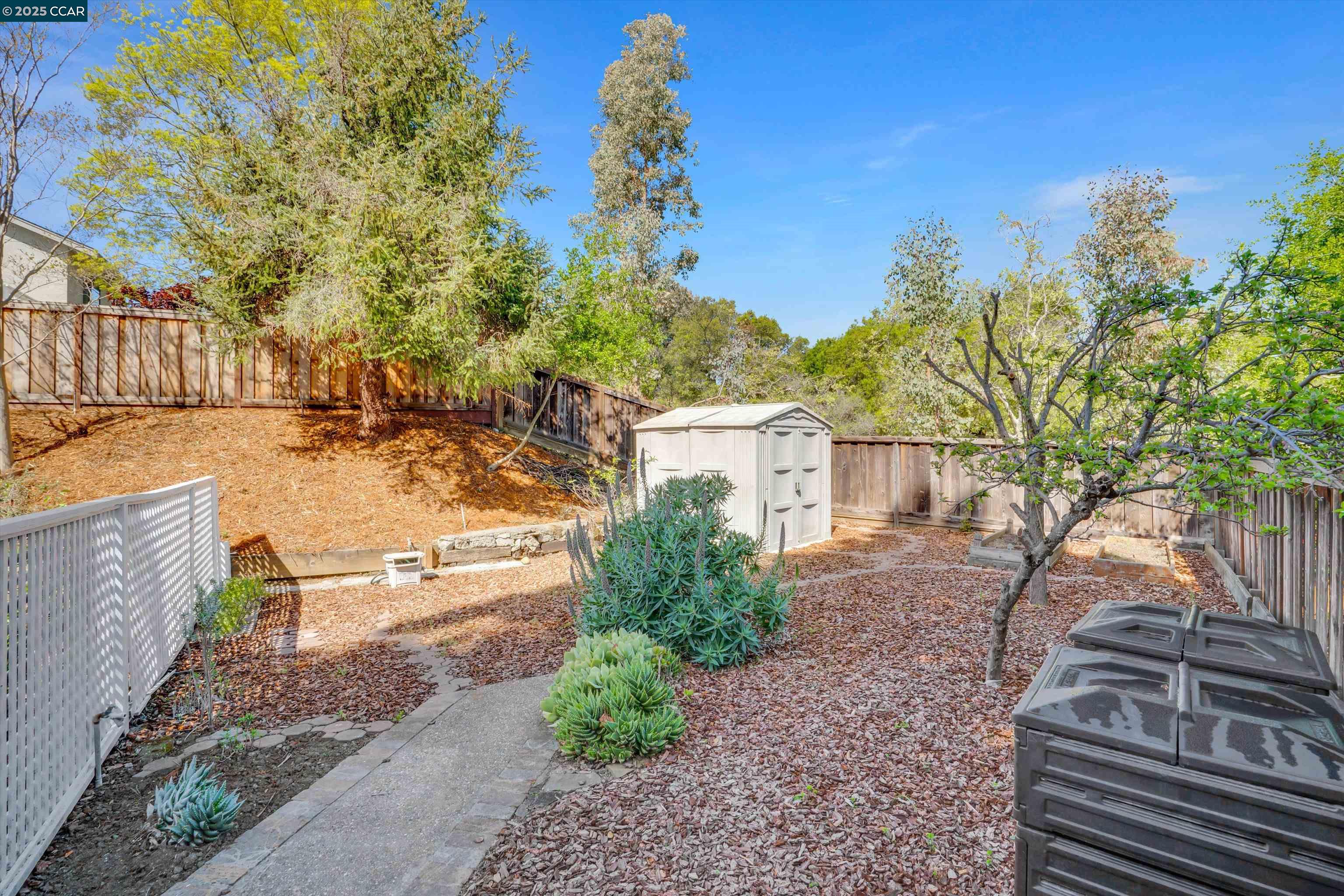 property-img