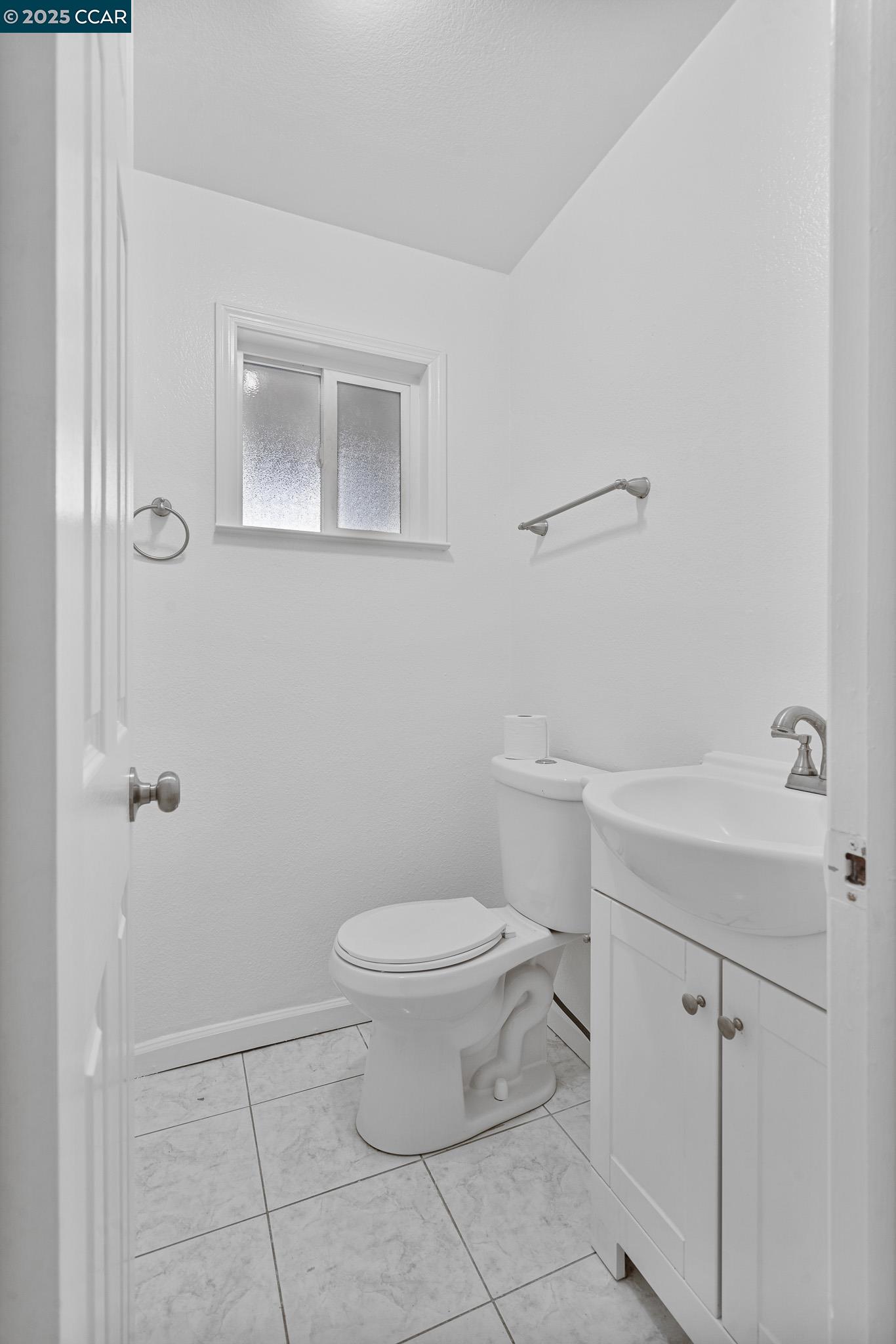 Detail Gallery Image 13 of 16 For 538 Sonoma Blvd, Vallejo,  CA 94589 - 4 Beds | 2 Baths