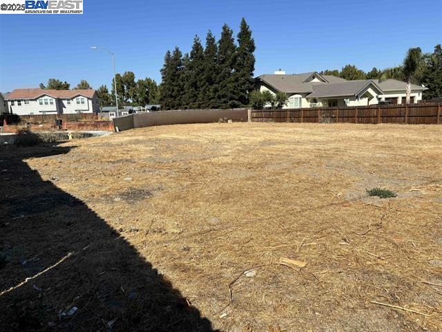 Detail Gallery Image 2 of 7 For 418 Cose Ln, Tracy,  CA 95377 - – Beds | – Baths