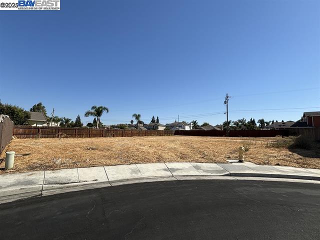 Detail Gallery Image 4 of 7 For 418 Cose Ln, Tracy,  CA 95377 - – Beds | – Baths