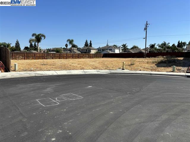 Detail Gallery Image 5 of 7 For 418 Cose Ln, Tracy,  CA 95377 - – Beds | – Baths