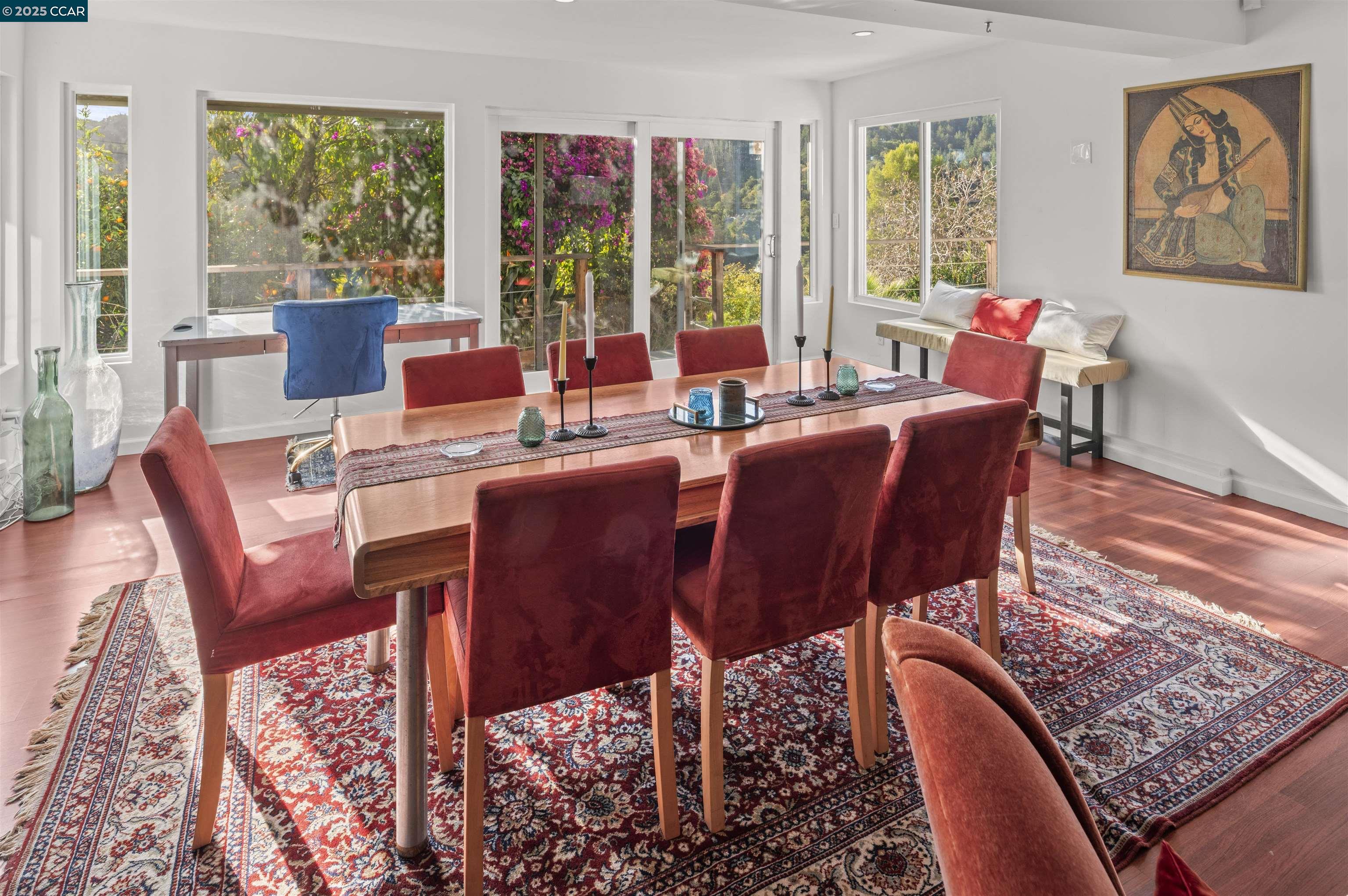 Detail Gallery Image 3 of 22 For Buckeye Way, Kentfield,  CA 94904 - 2 Beds | 2 Baths