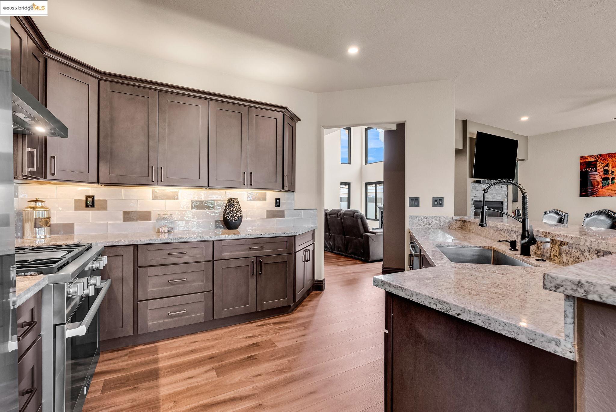 Detail Gallery Image 14 of 53 For 1832 Cherry Hills Drive, Discovery Bay,  CA 94505-9999 - 3 Beds | 2/1 Baths