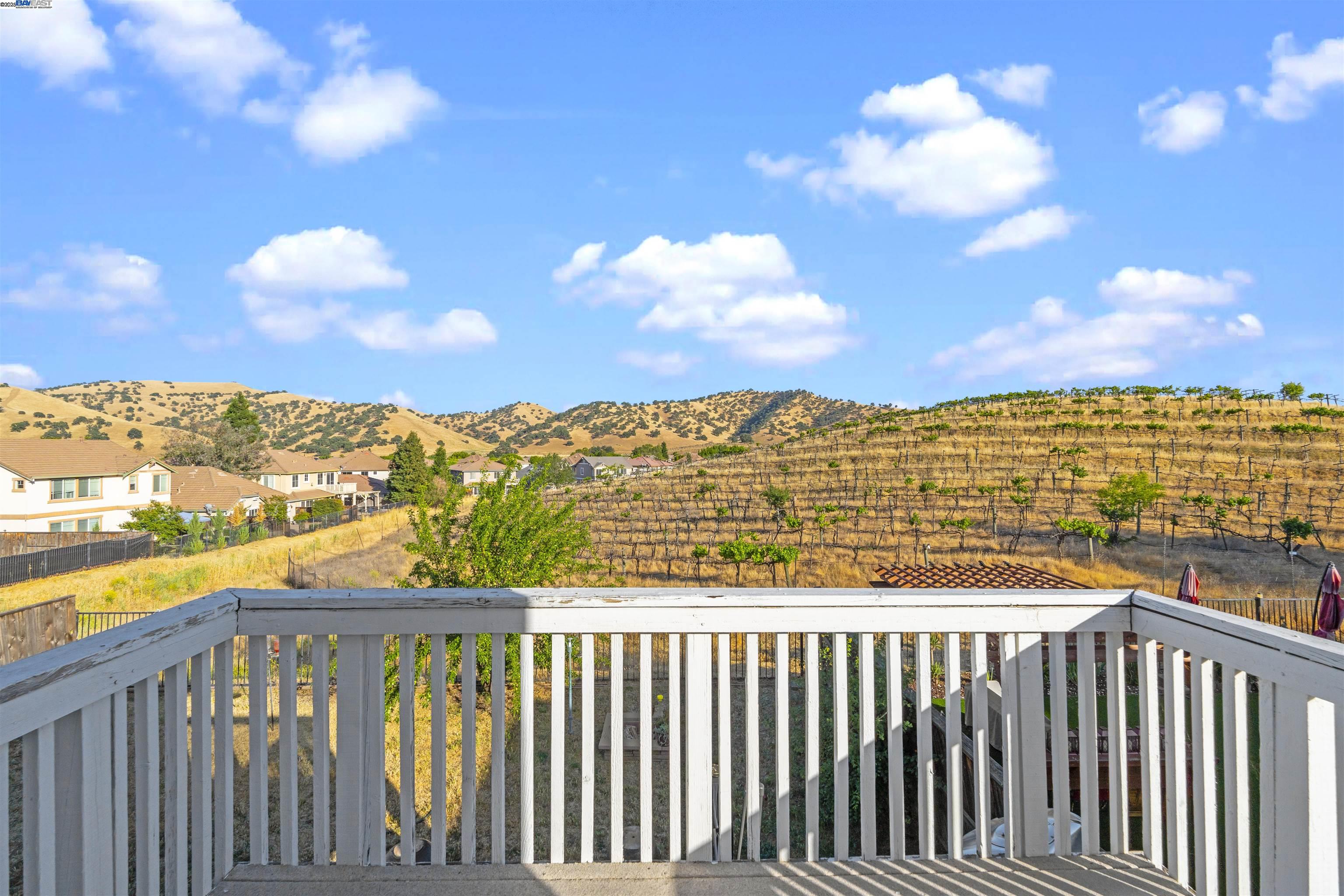Detail Gallery Image 2 of 25 For 9516 Sarazen Ct, Patterson,  CA 95363 - 4 Beds | 3/1 Baths