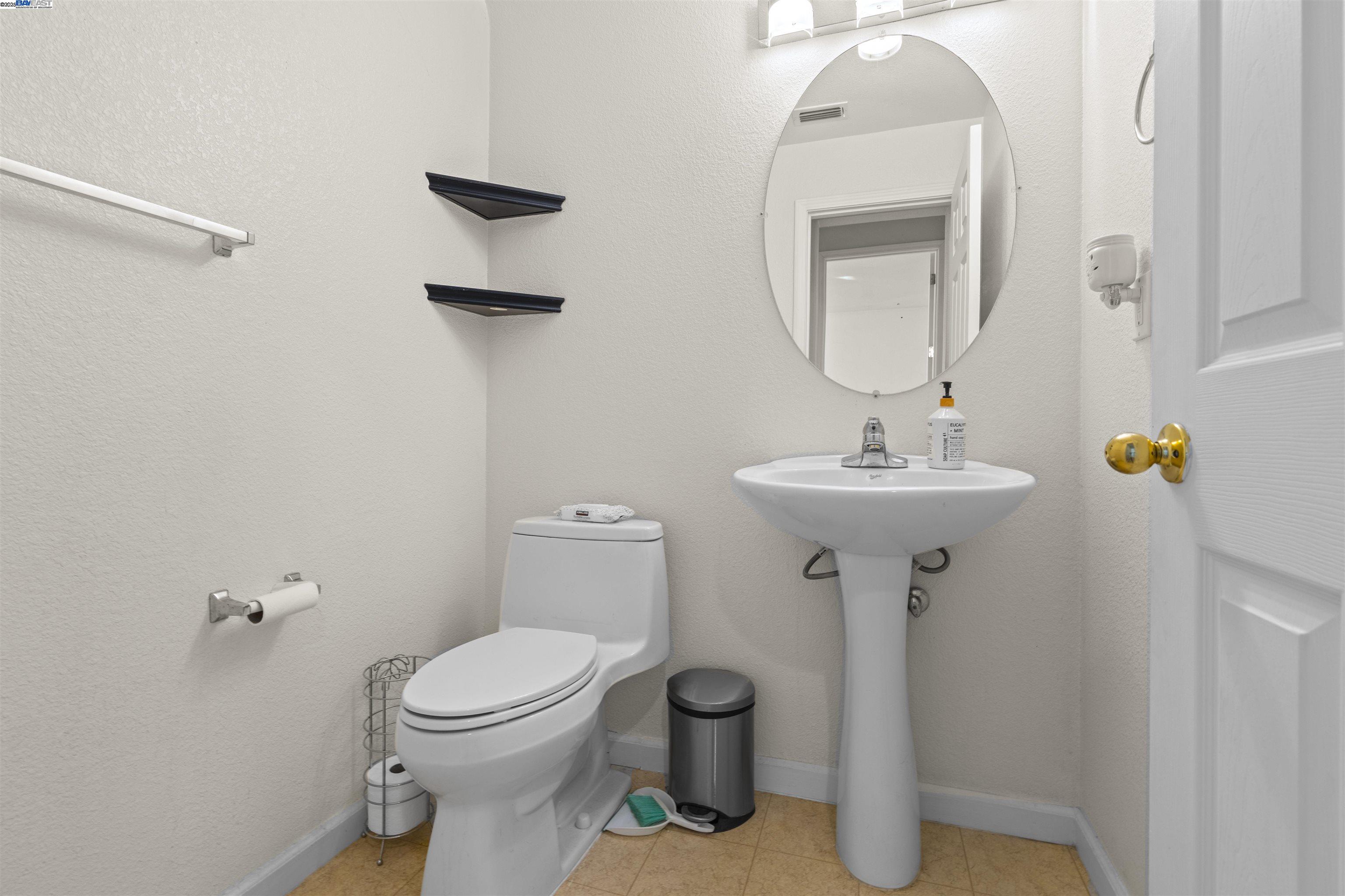 Detail Gallery Image 12 of 25 For 9516 Sarazen Ct, Patterson,  CA 95363 - 4 Beds | 3/1 Baths
