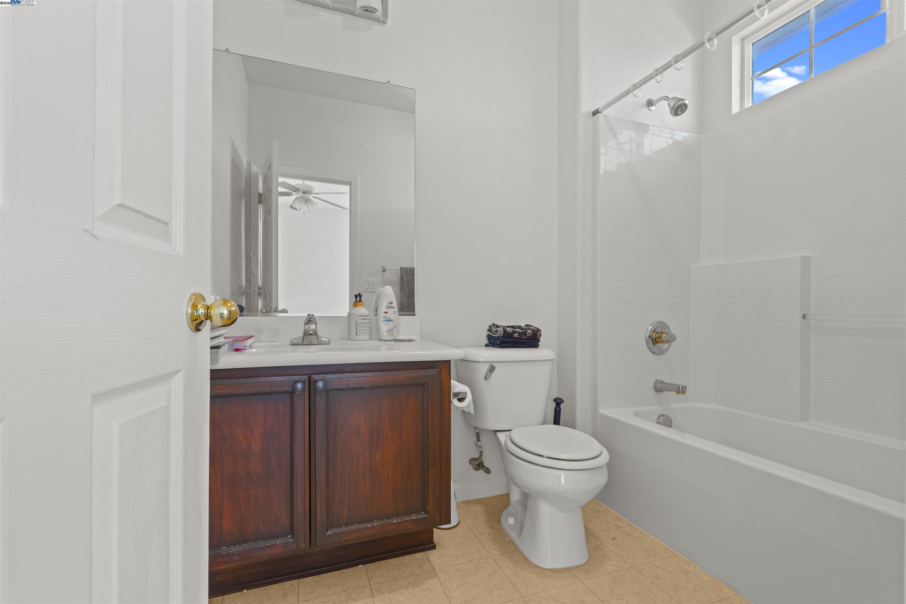 Detail Gallery Image 16 of 25 For 9516 Sarazen Ct, Patterson,  CA 95363 - 4 Beds | 3/1 Baths