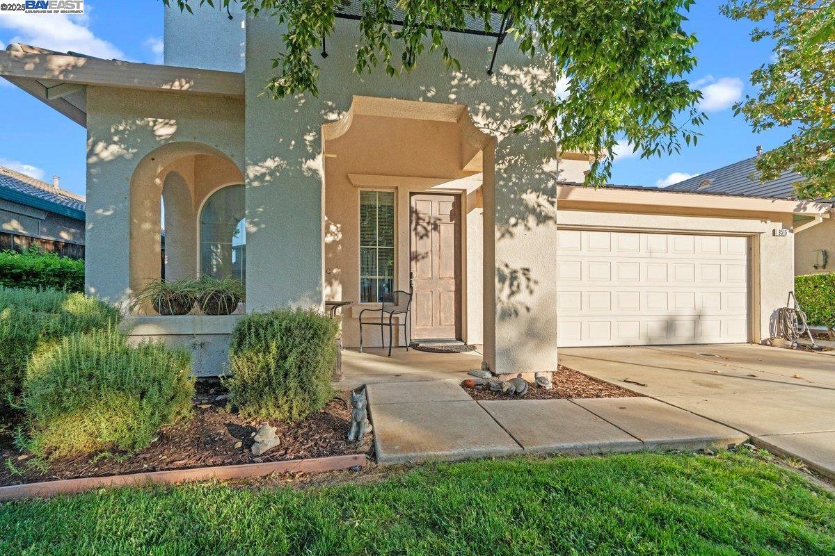 Detail Gallery Image 4 of 25 For 9516 Sarazen Ct, Patterson,  CA 95363 - 4 Beds | 3/1 Baths