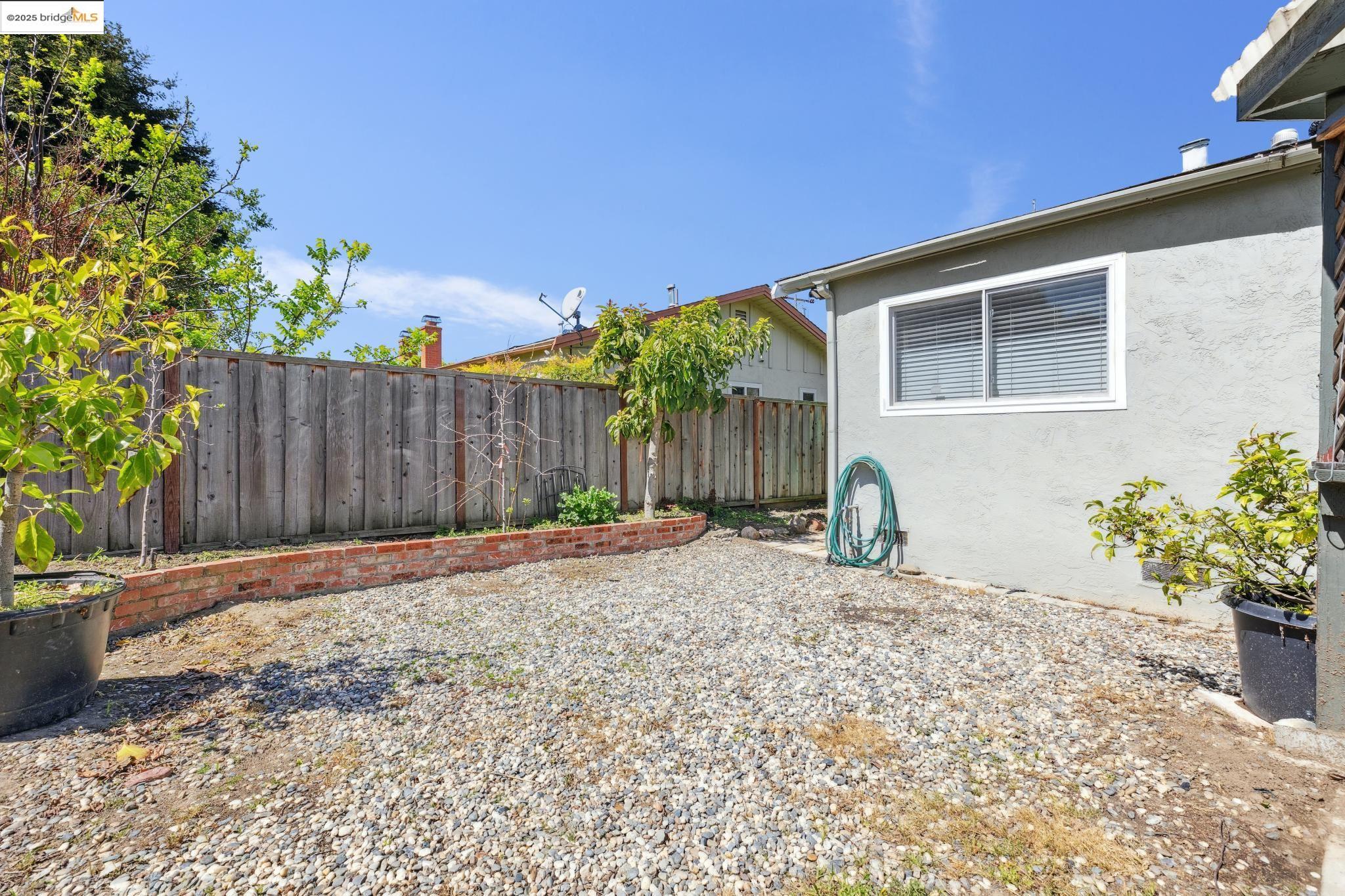 1962 Vining Dr